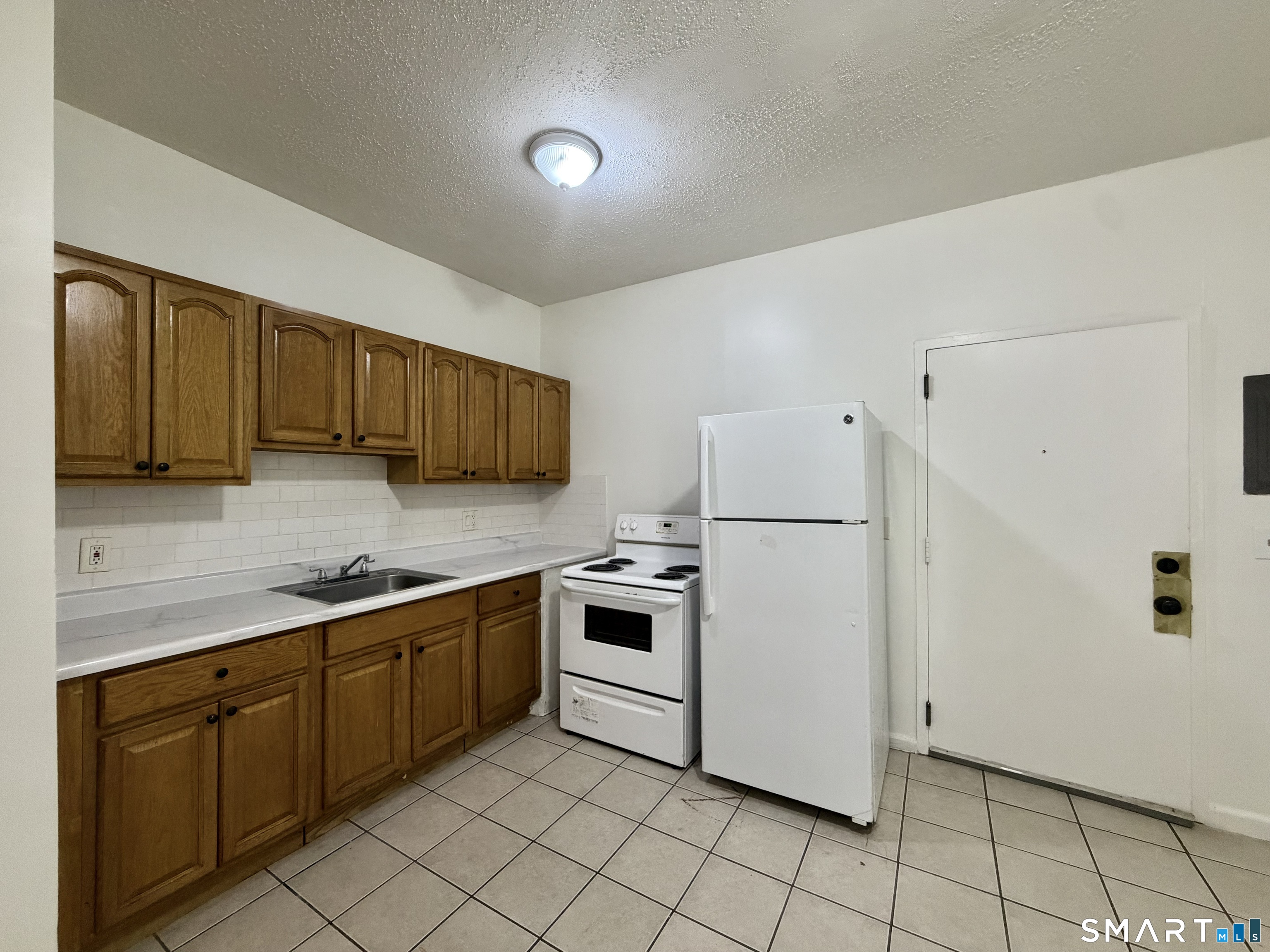 457 Whalley Avenue Property Photo 1