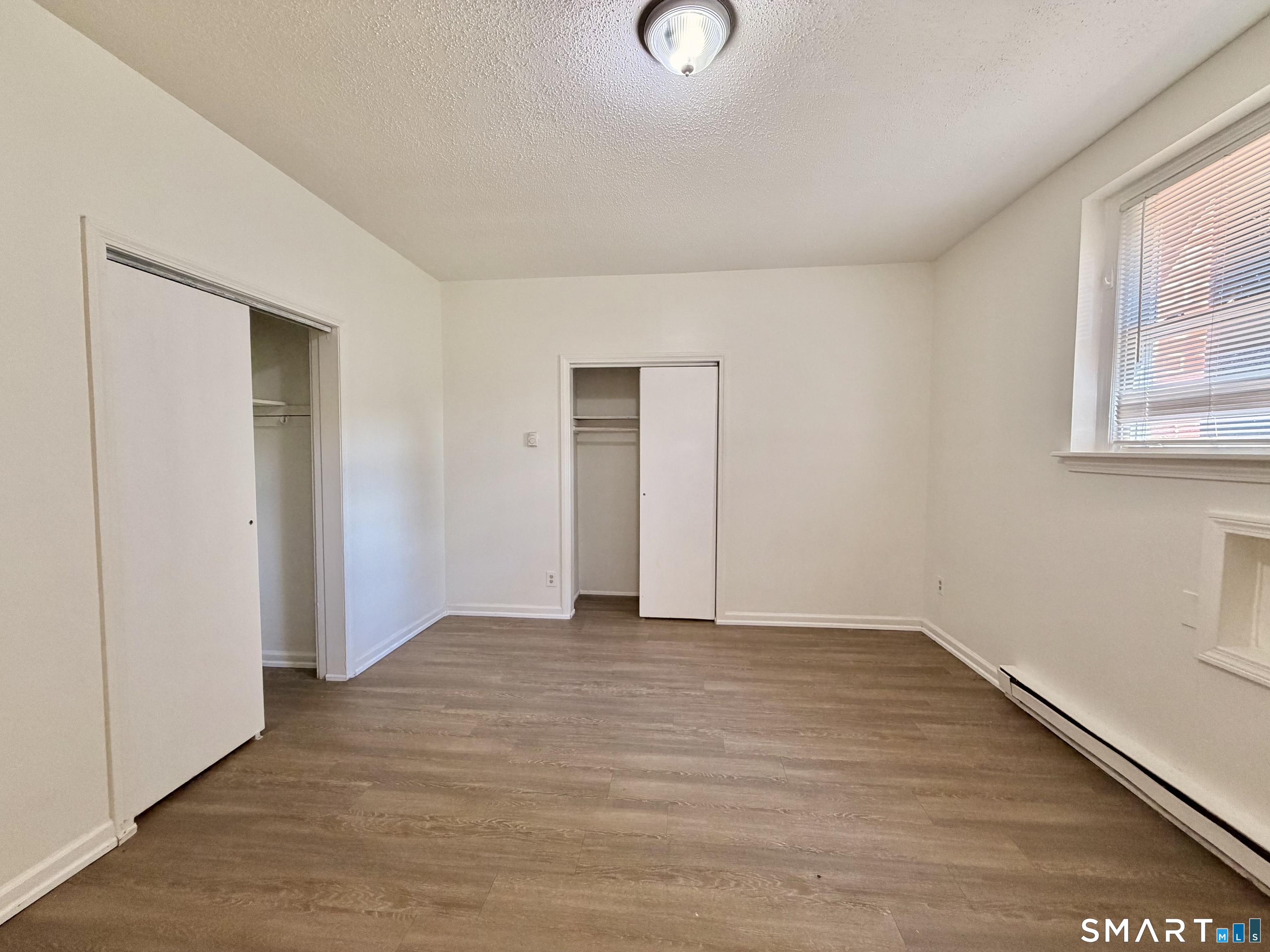 457 Whalley 101 Avenue Property Photo 5