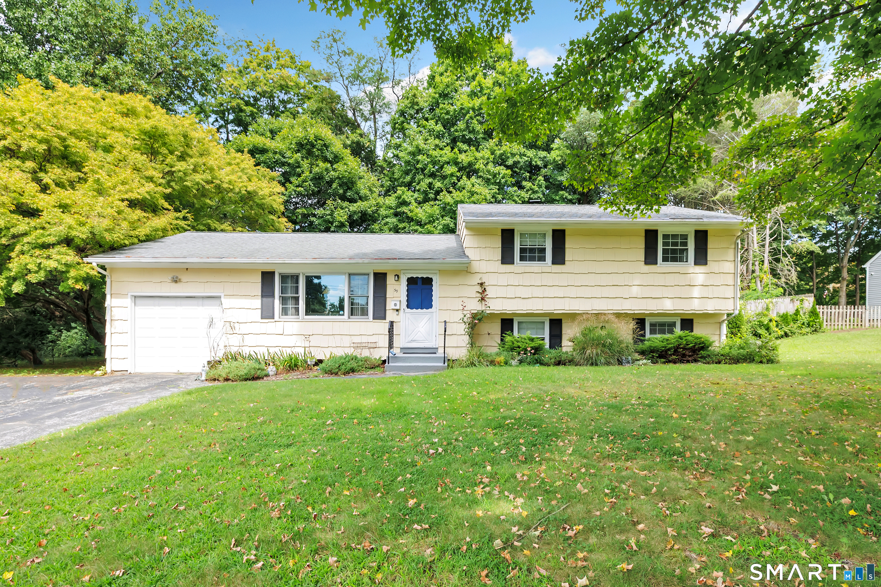 59 Springwood Drive Property Photo 1