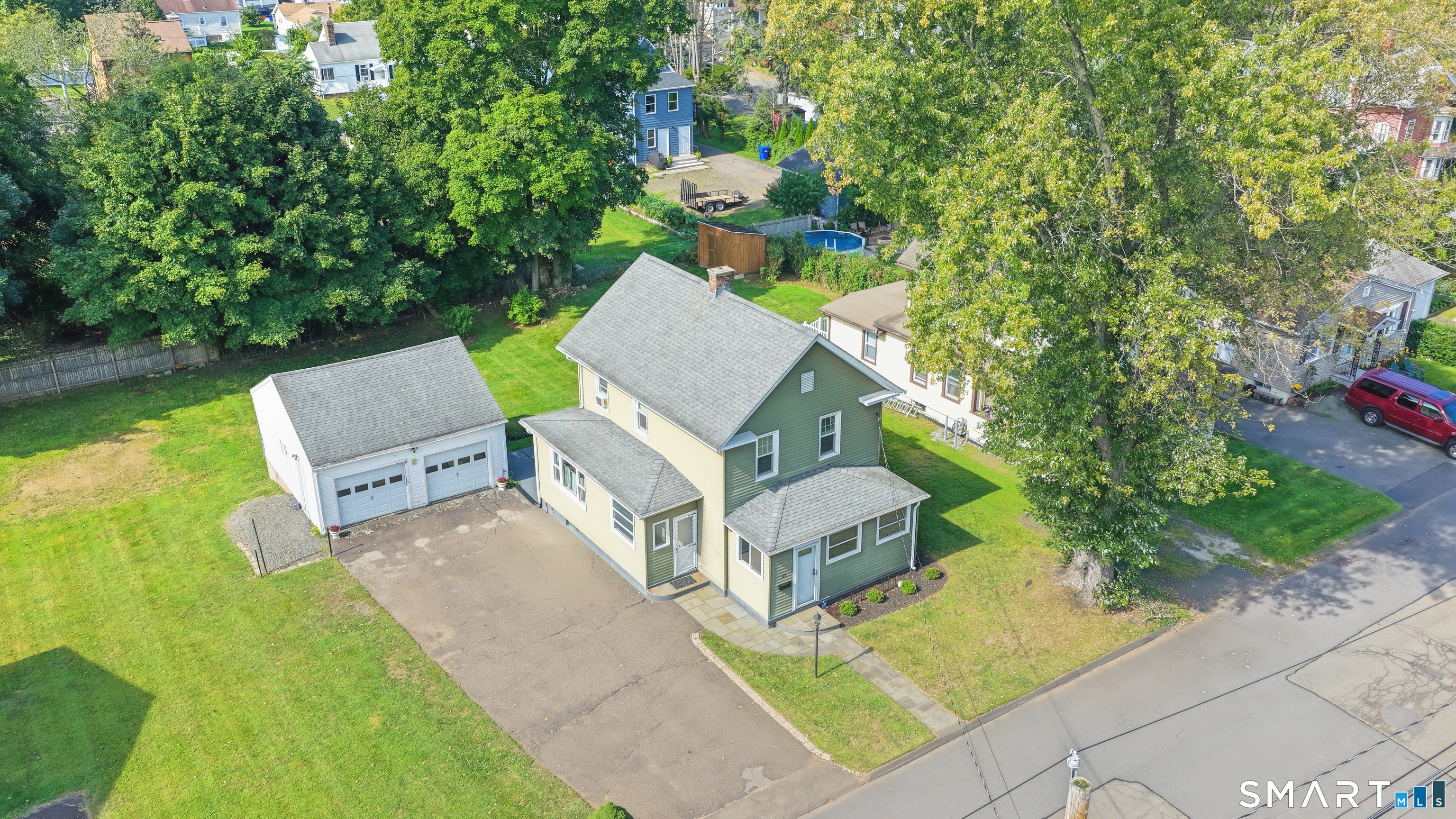 25 Maple Avenue Property Photo 1