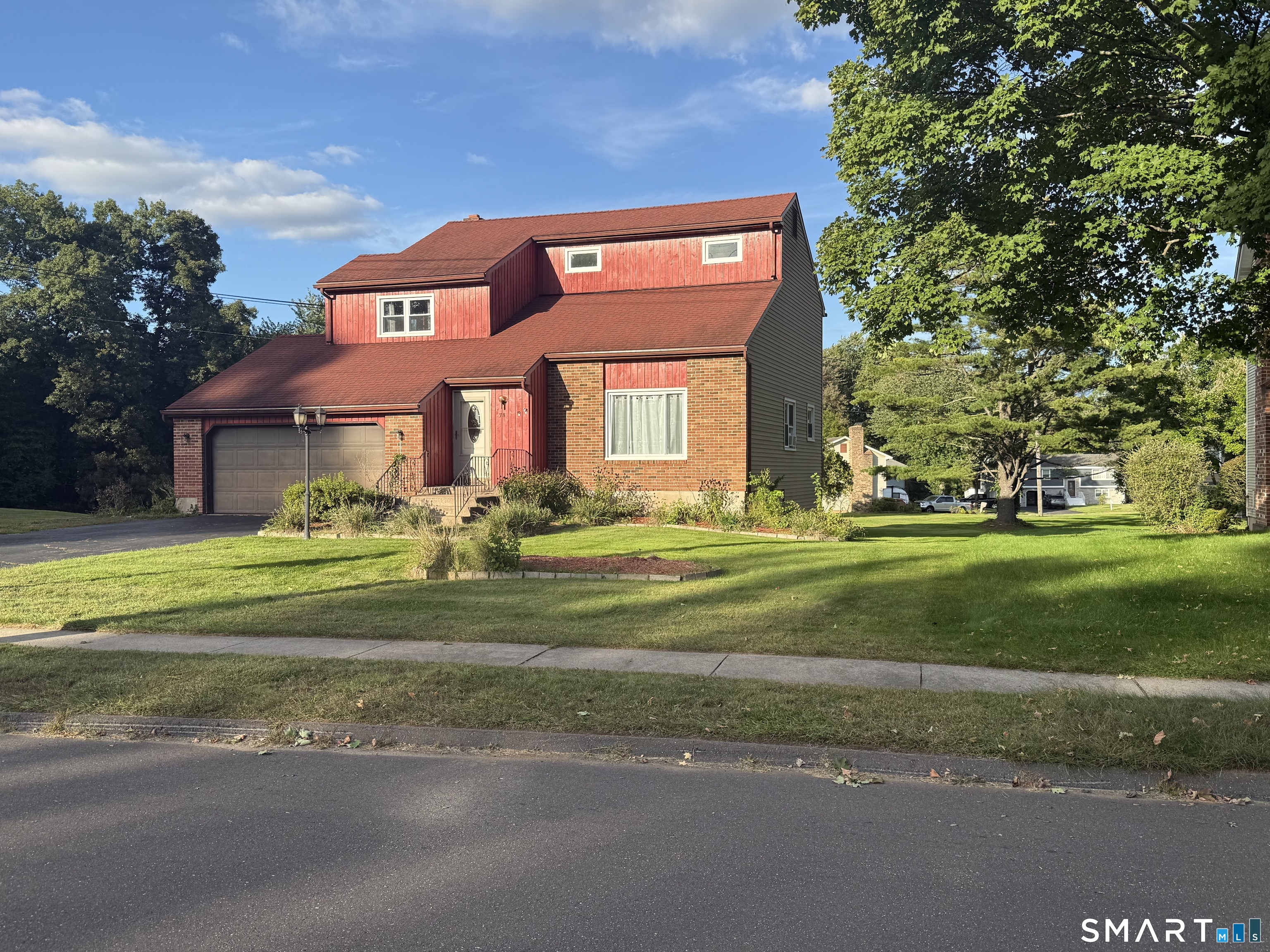78 Country Club Drive Property Photo 1