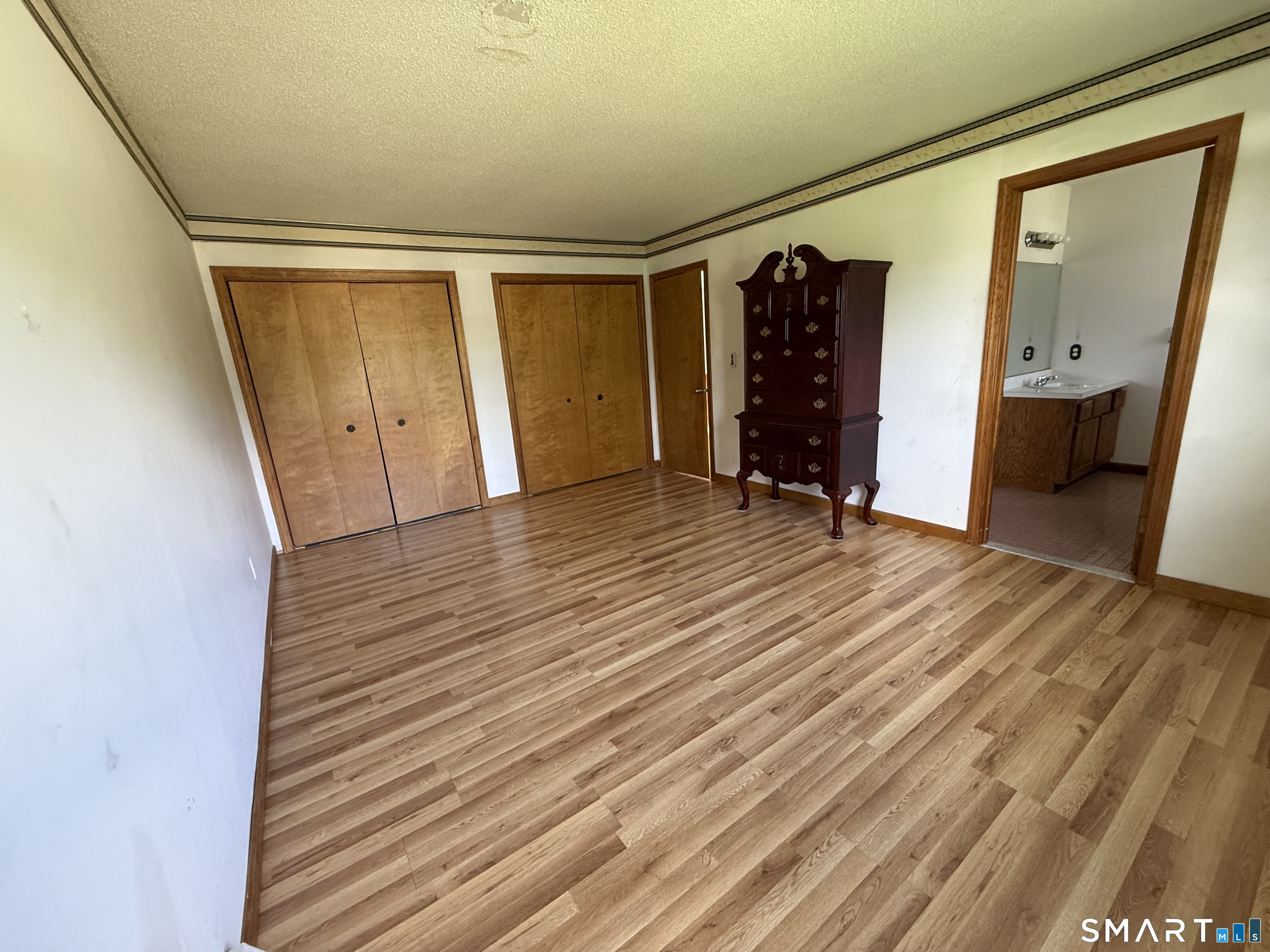 78 Country Club Drive Property Photo 12