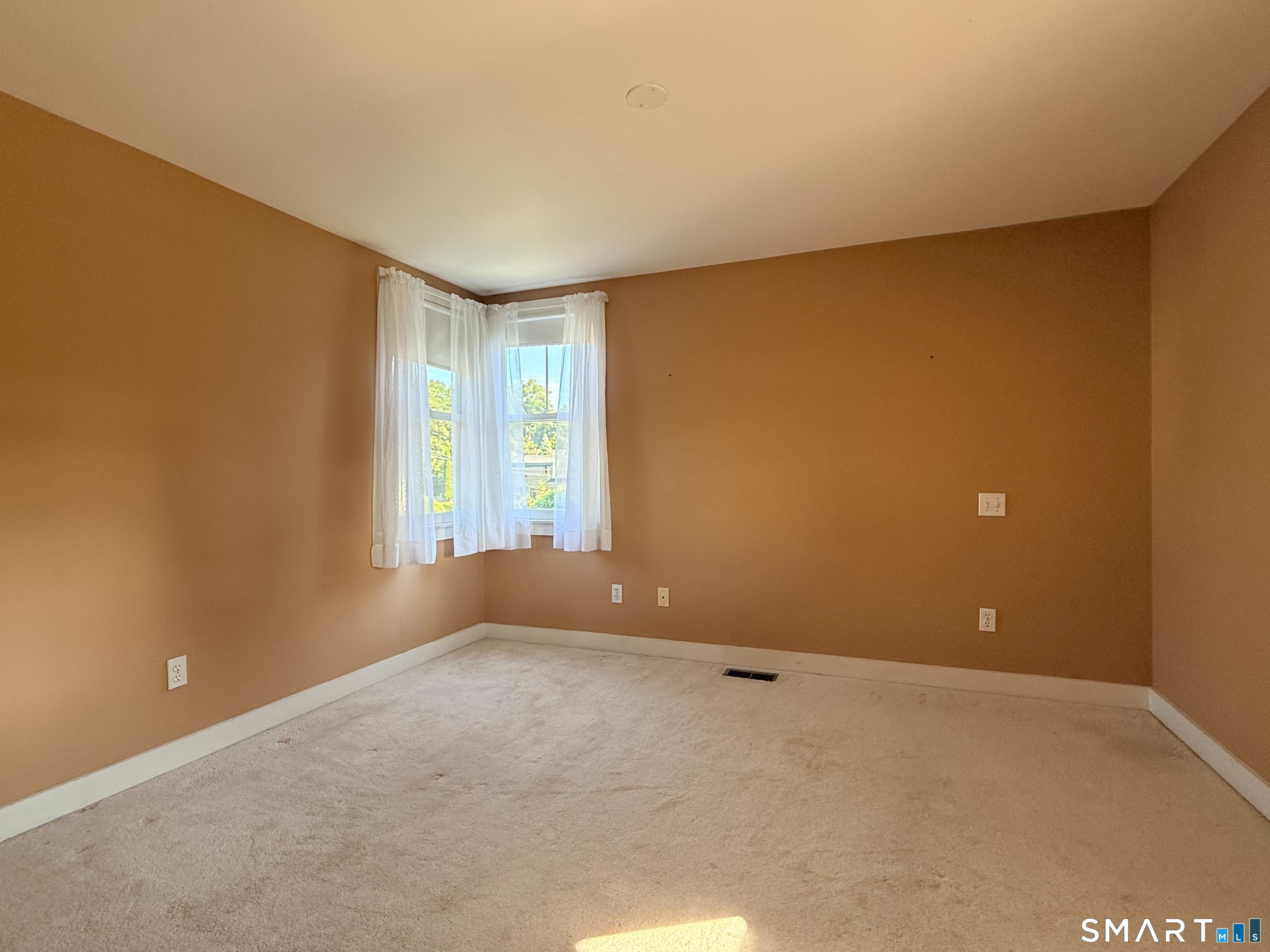 17-19 Wallace Road Property Photo 12