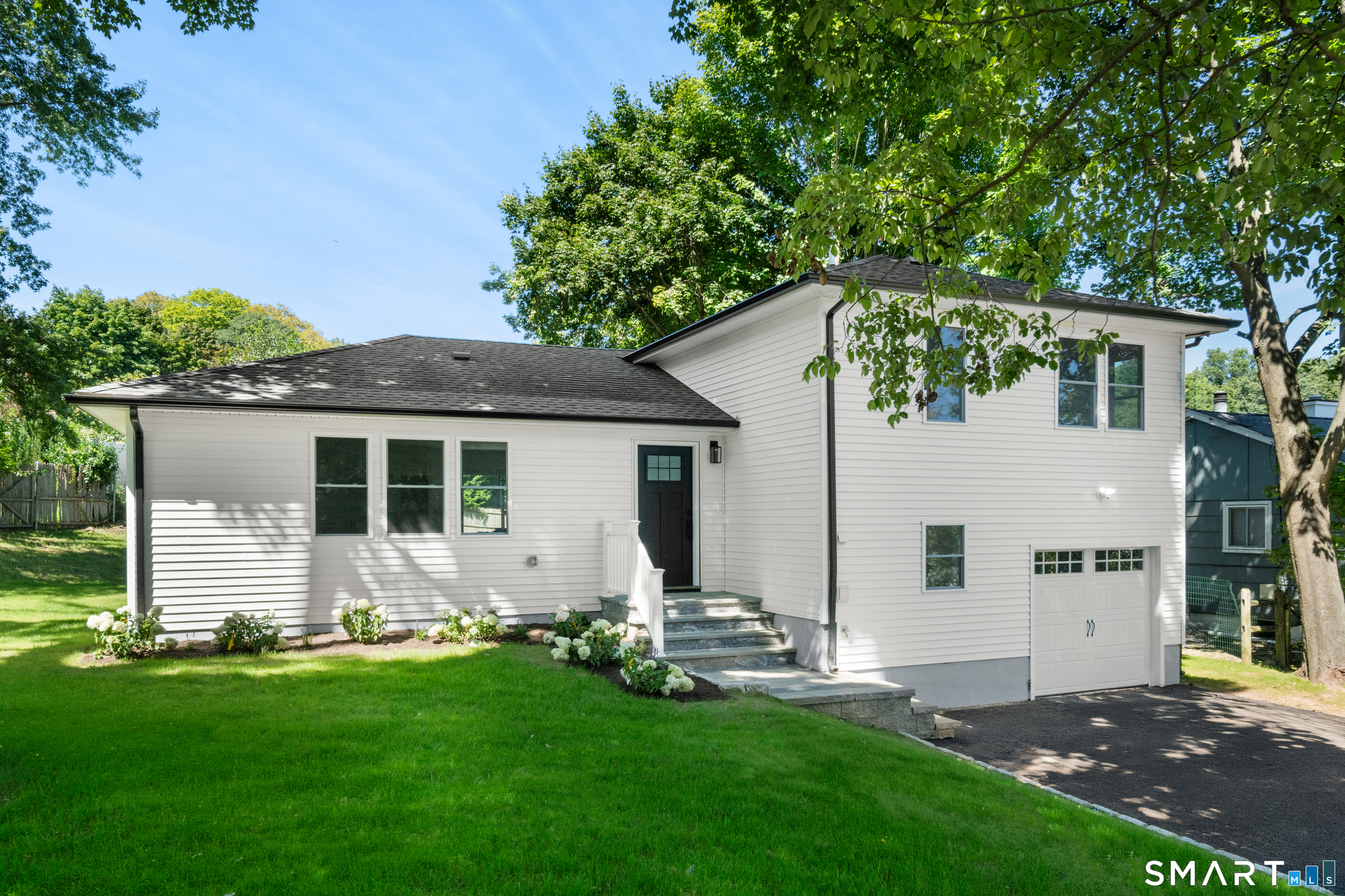 105 Glenville Street Property Photo 1