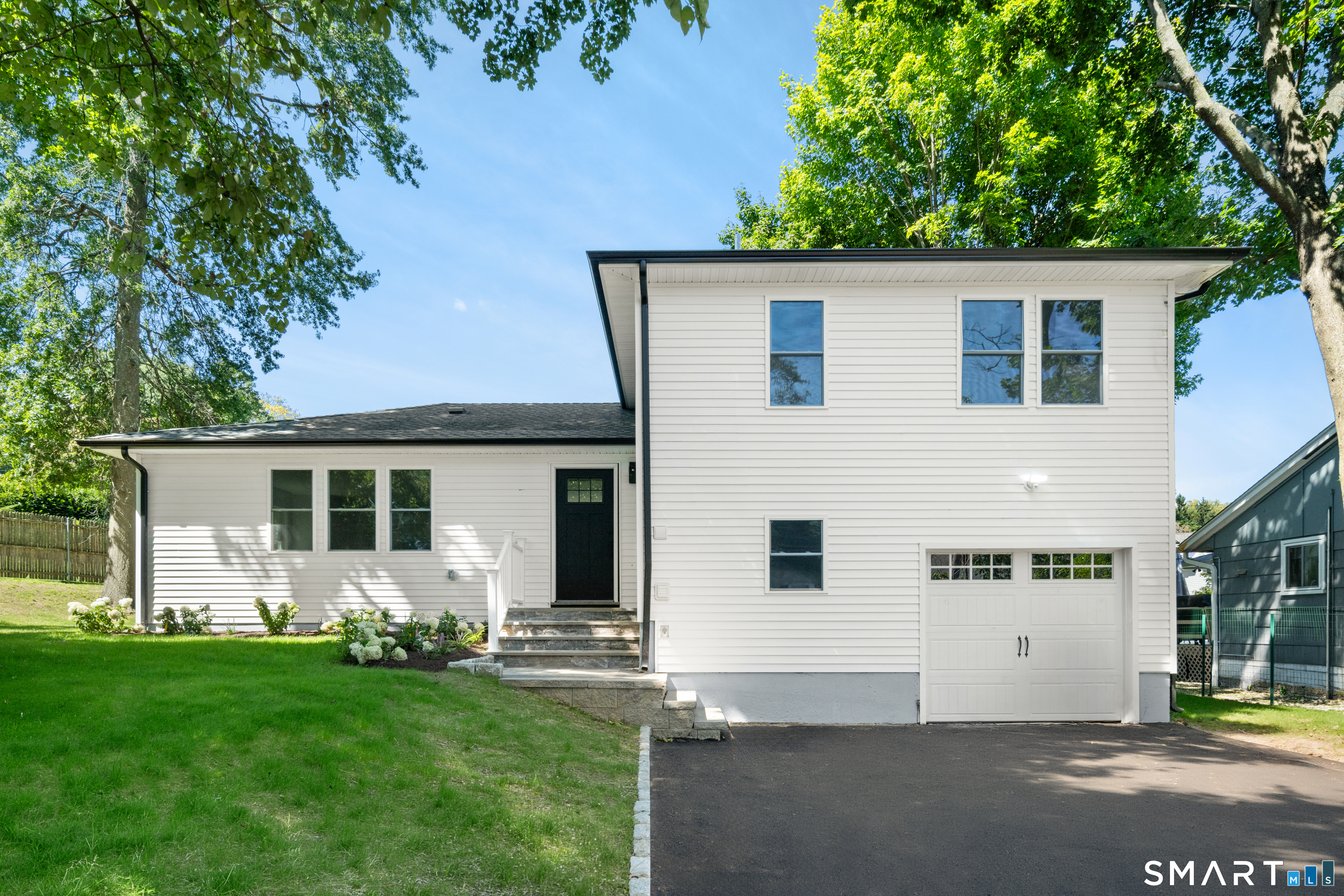 105 Glenville Street Property Photo 2