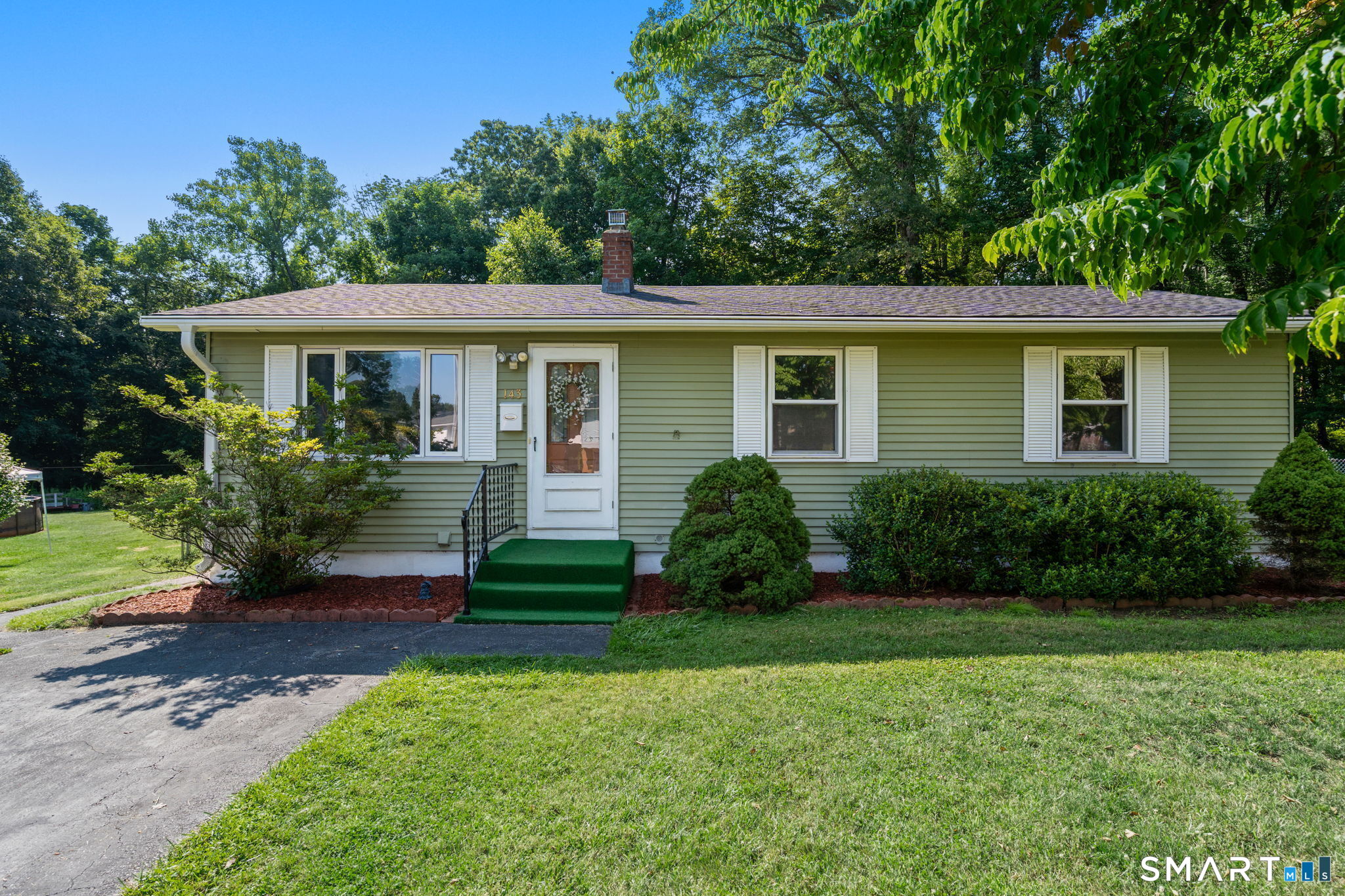 143 Southridge Drive Property Photo 1