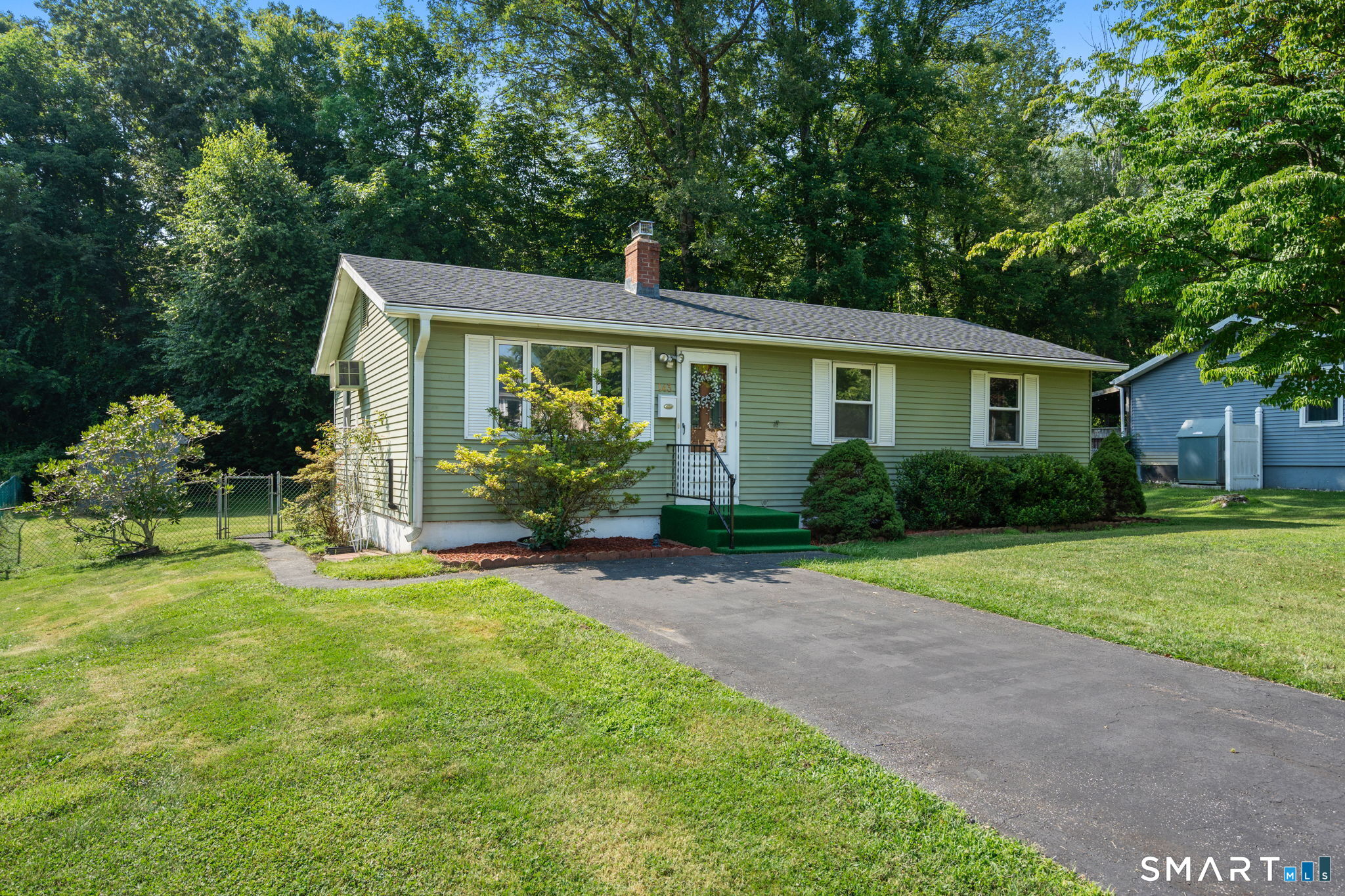 143 Southridge Drive Property Photo 3