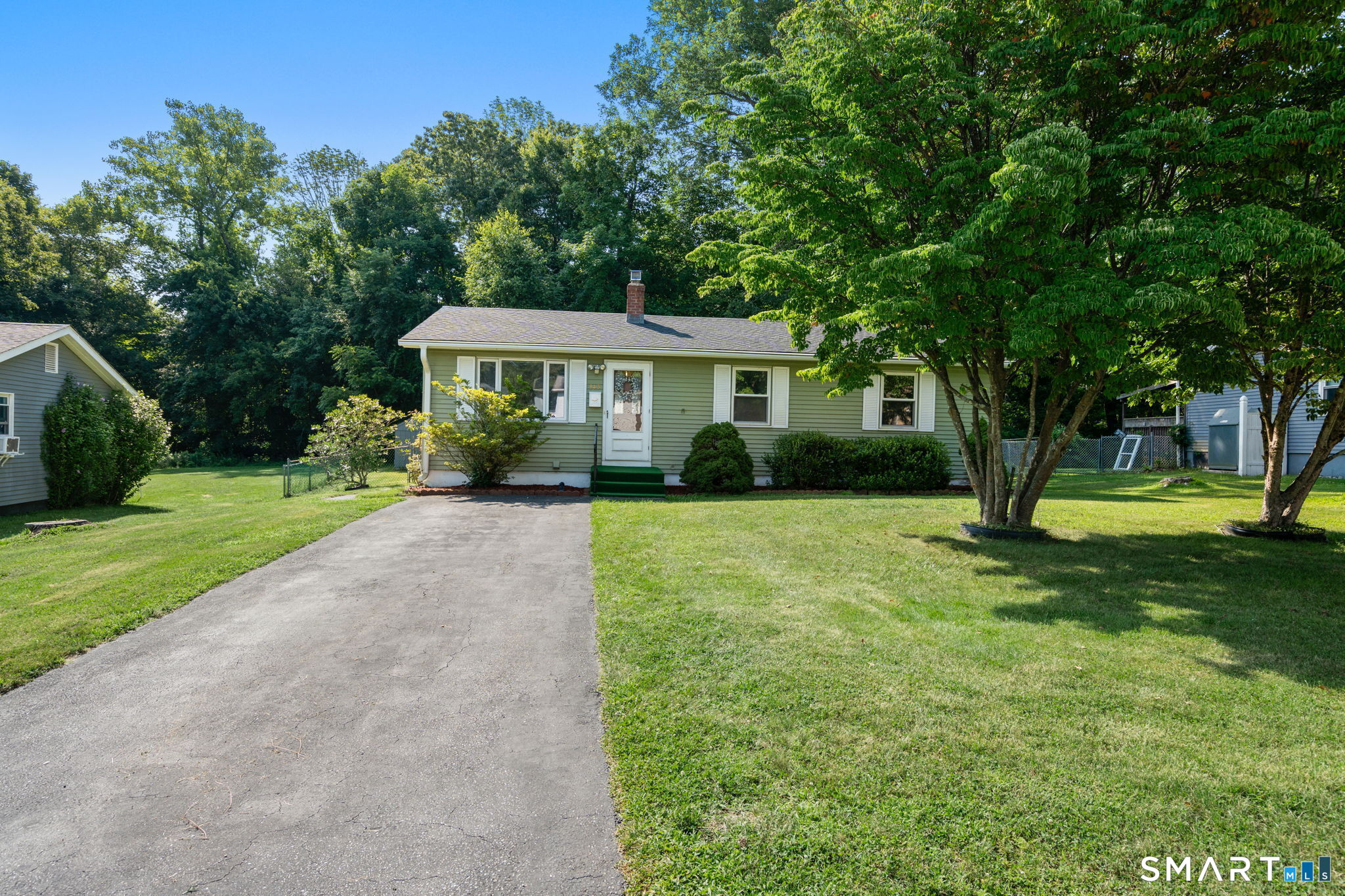 143 Southridge Drive Property Photo 4