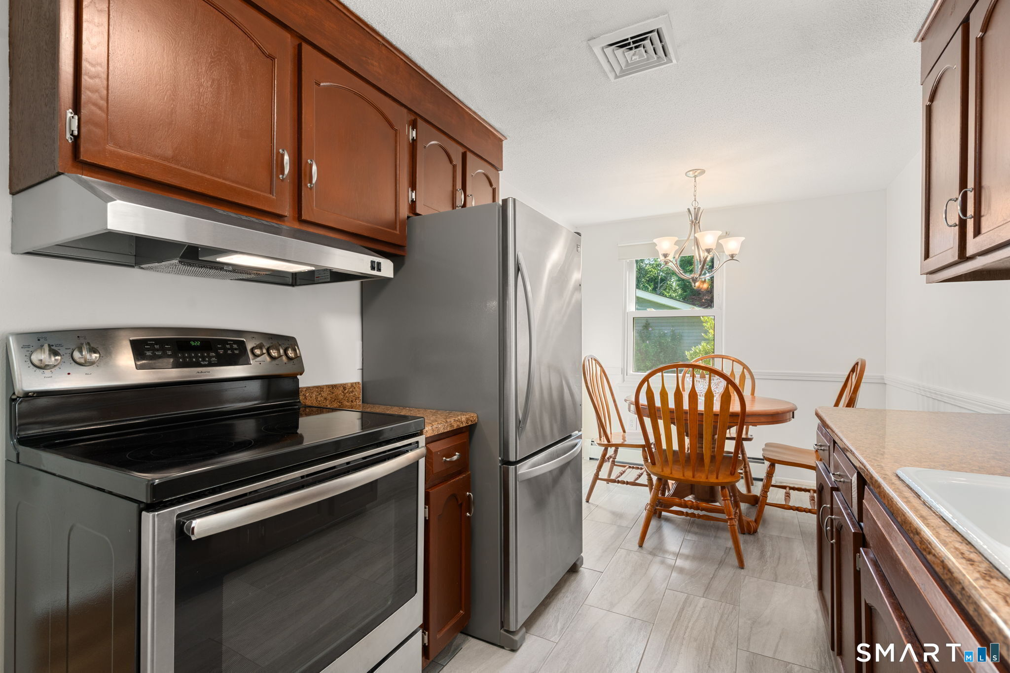 143 Southridge Drive Property Photo 12
