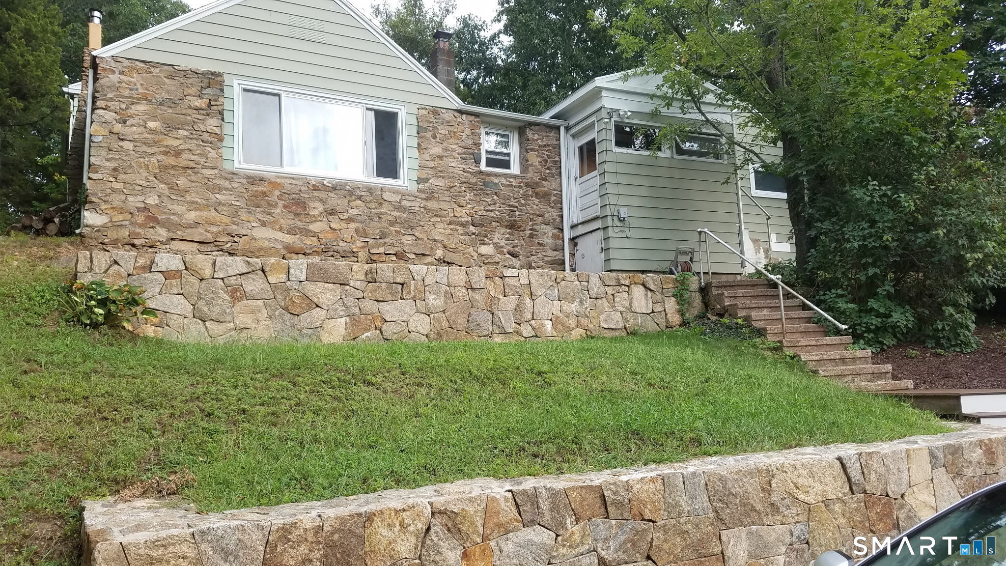 5 Hill Street Property Photo 1