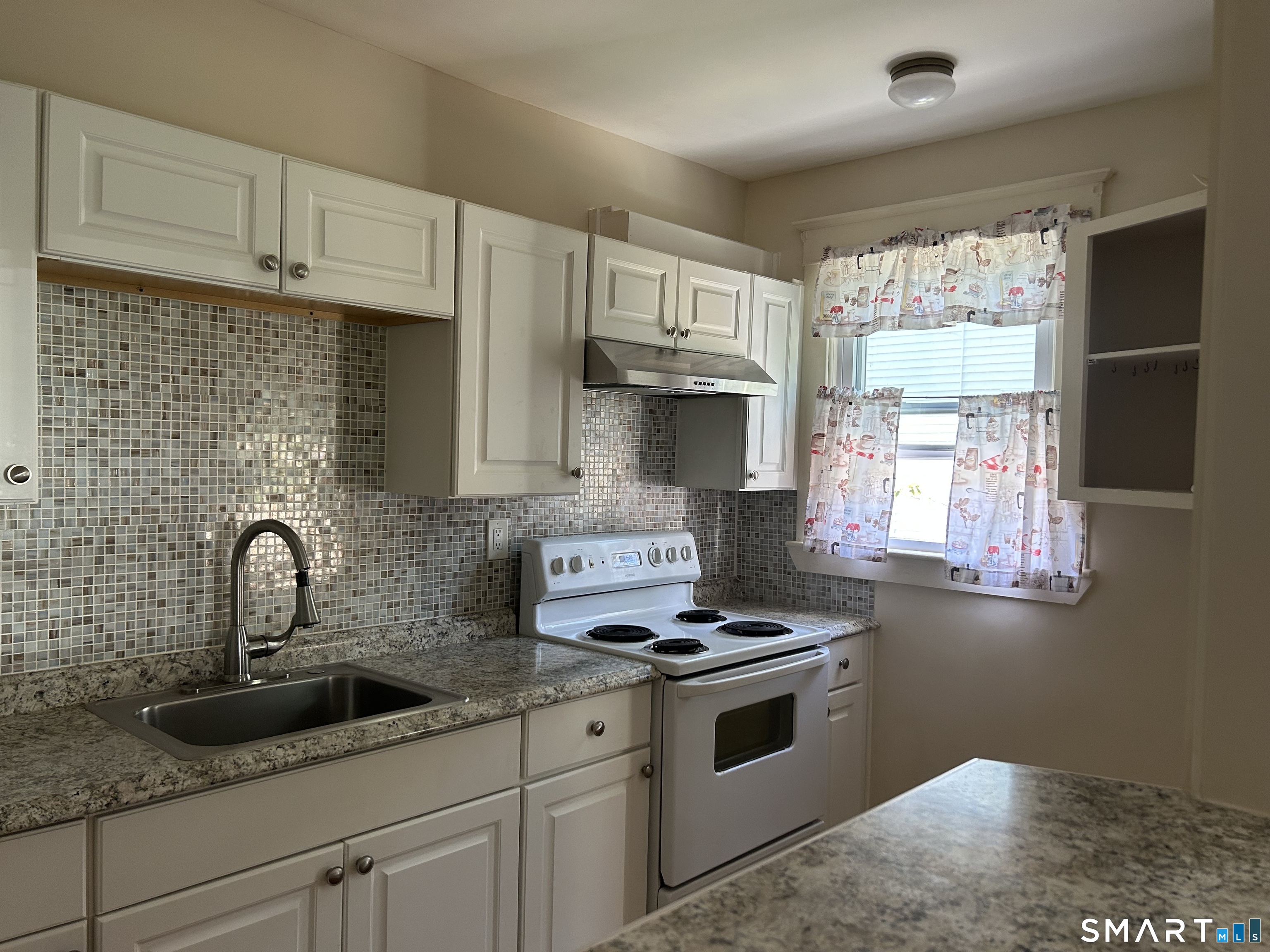 126 Prospect Street Property Photo 10