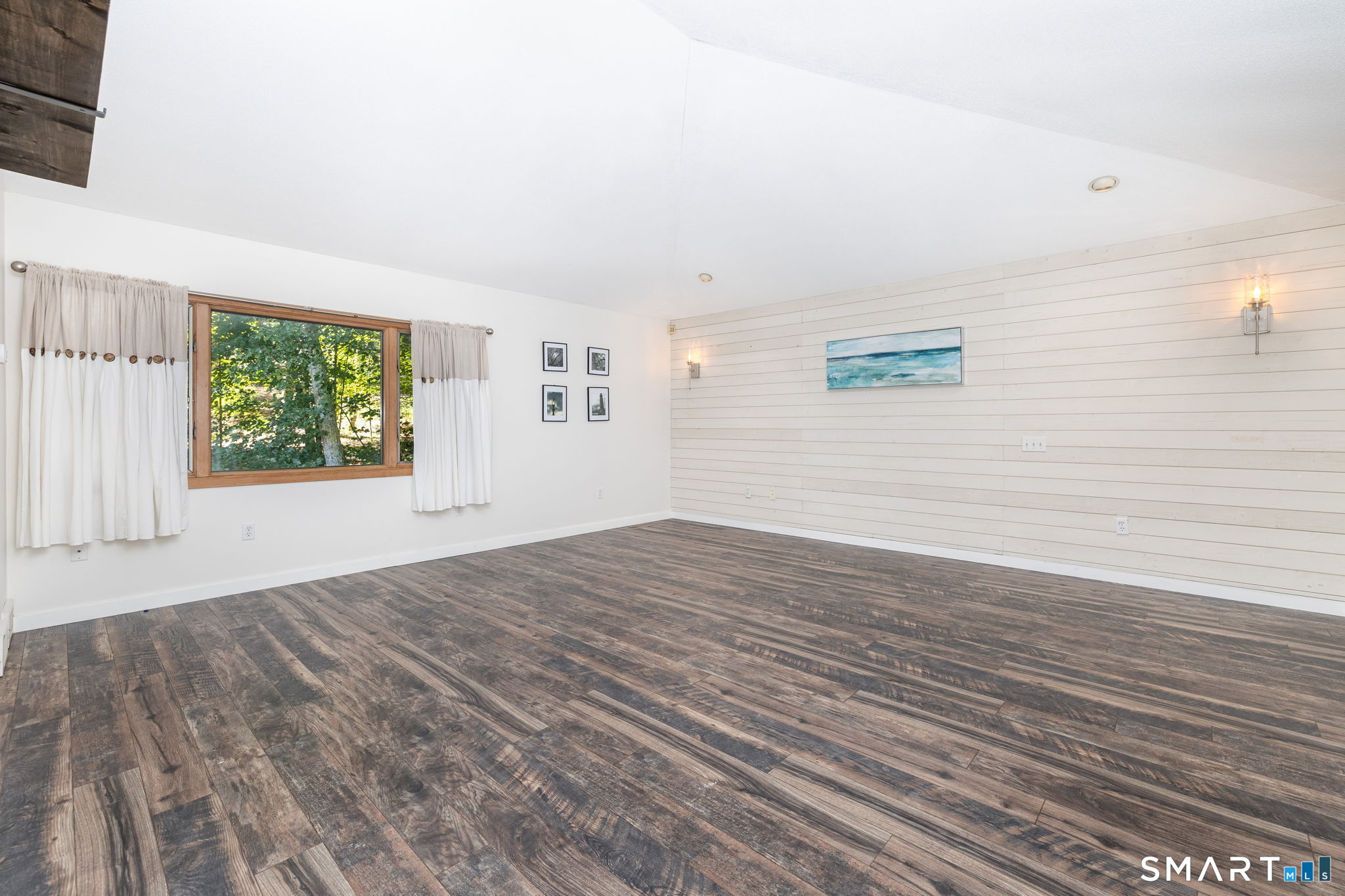757 Jerome Avenue Property Photo 22