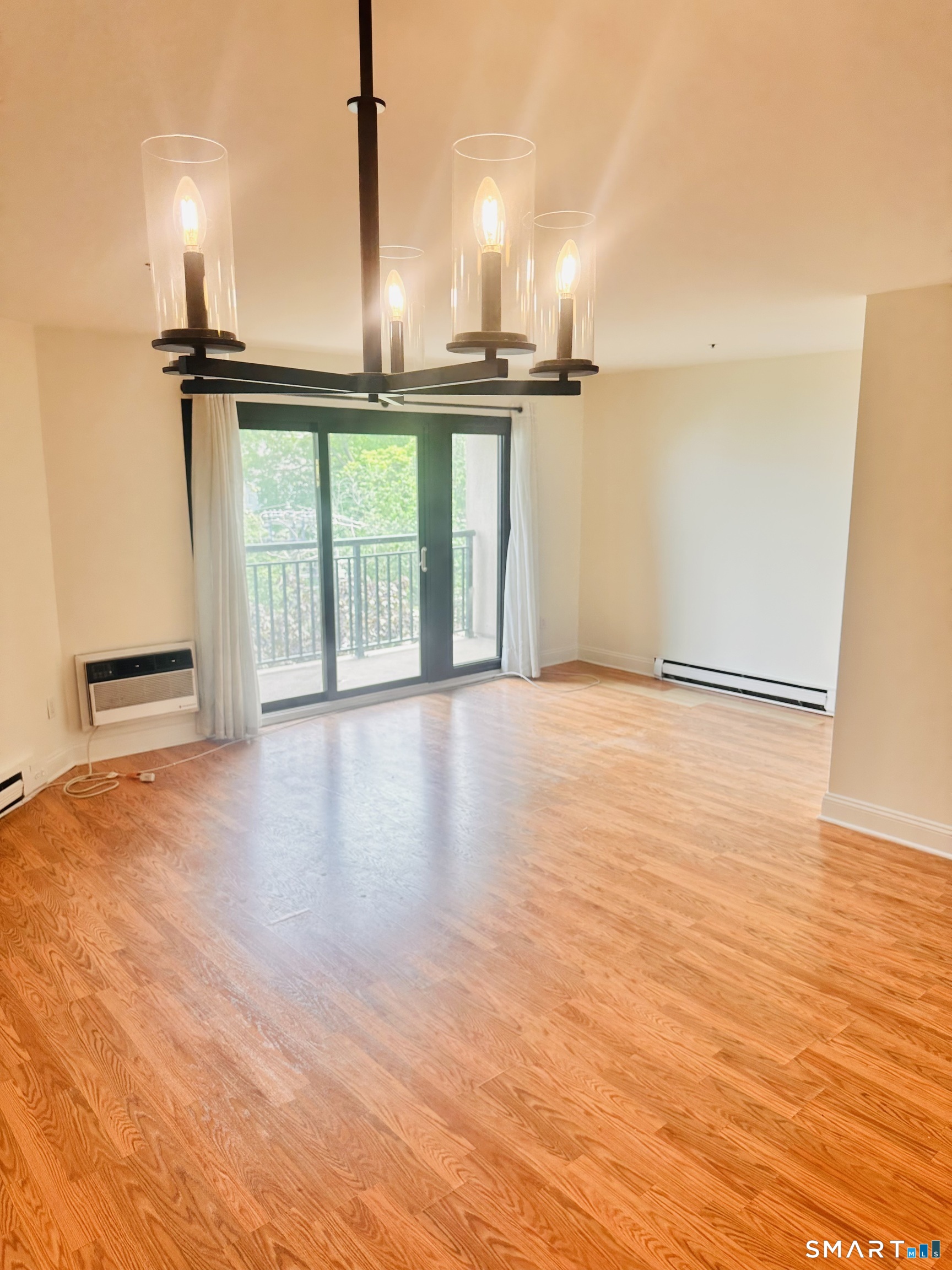104 North 401 Street Property Photo 3