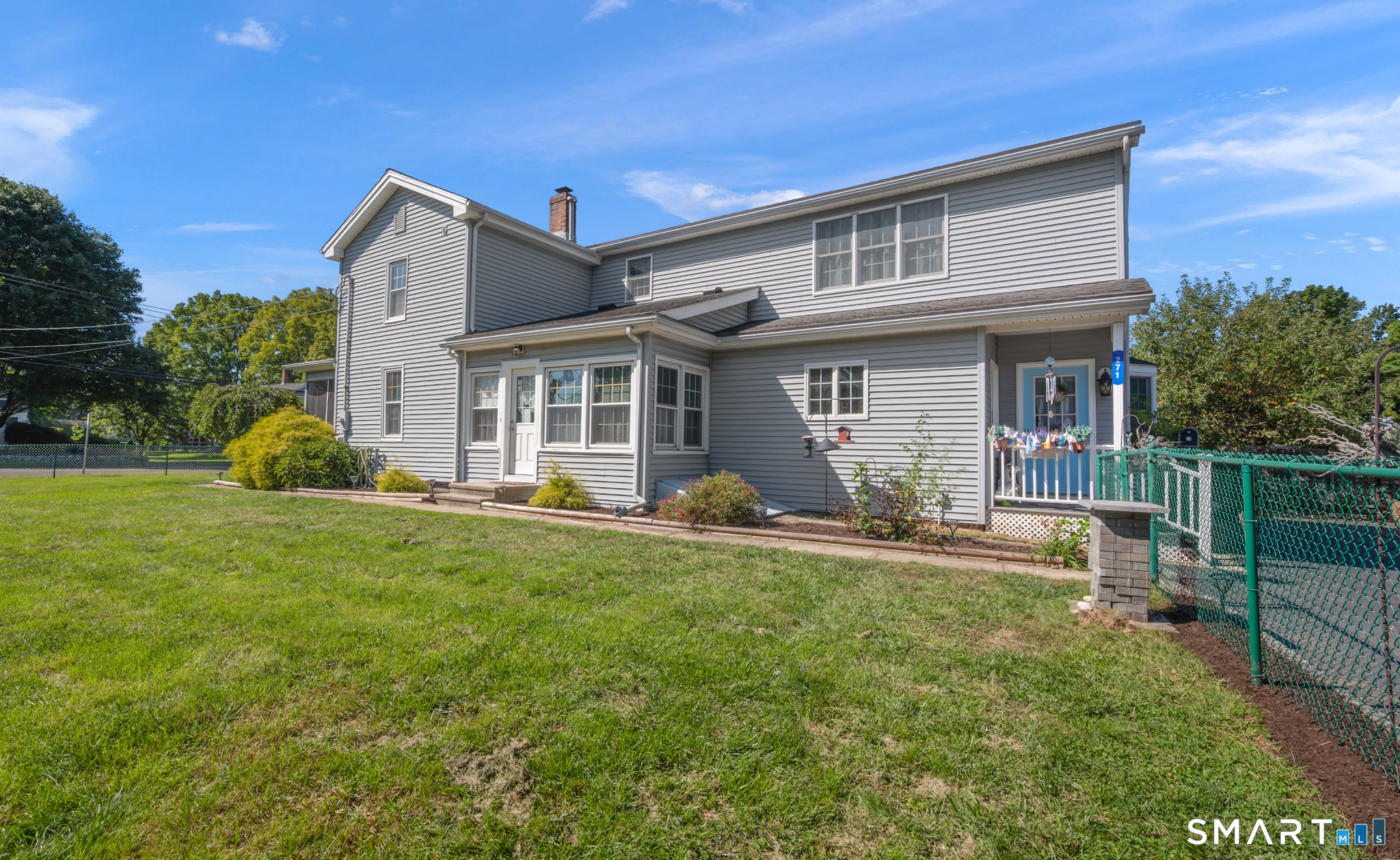 271 Meriden Avenue Property Photo 3