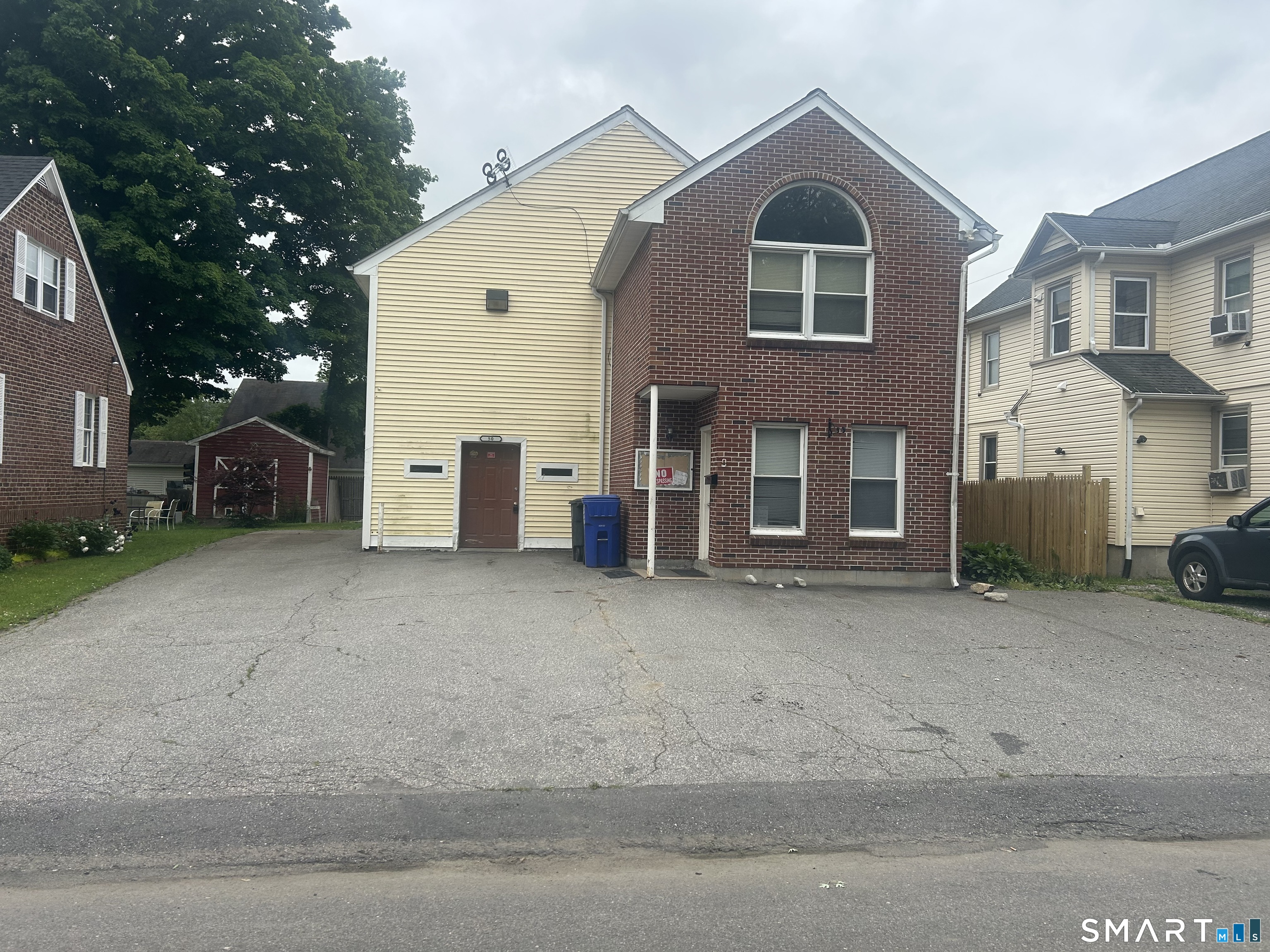 50 King Street Property Photo 2