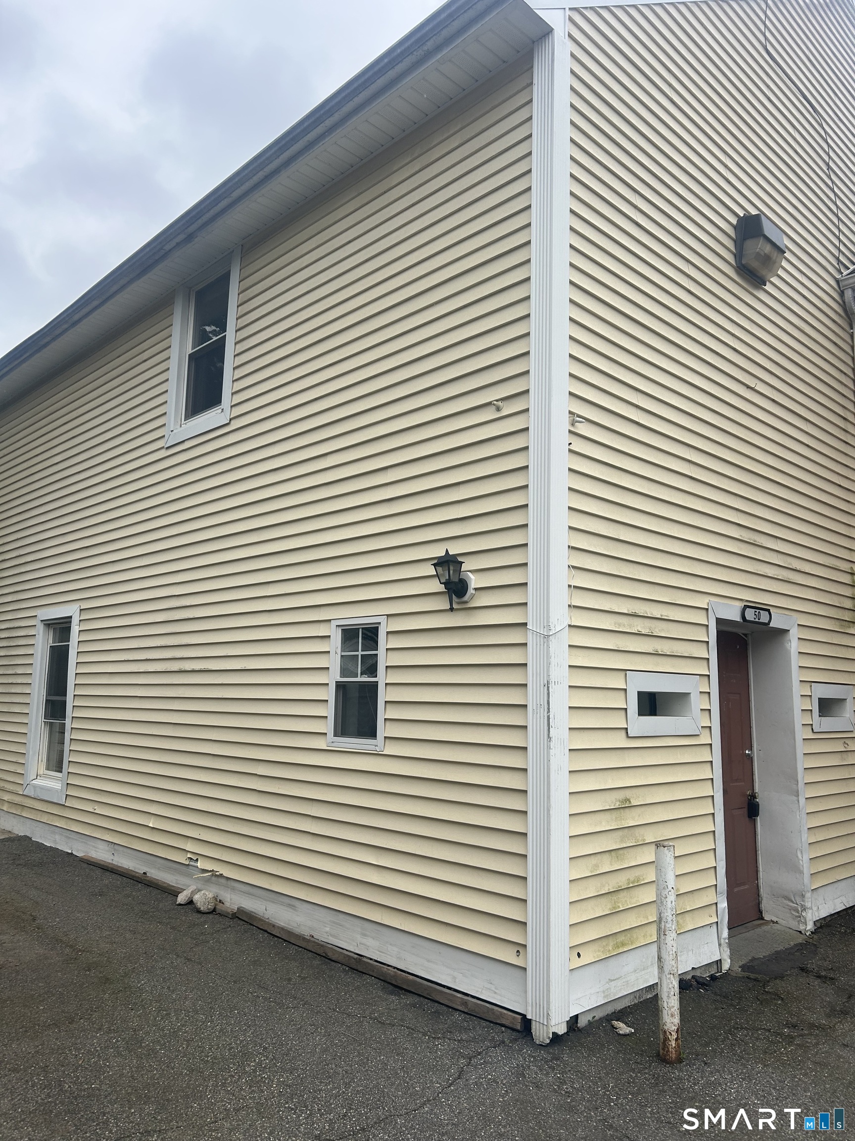 50 King Street Property Photo 4