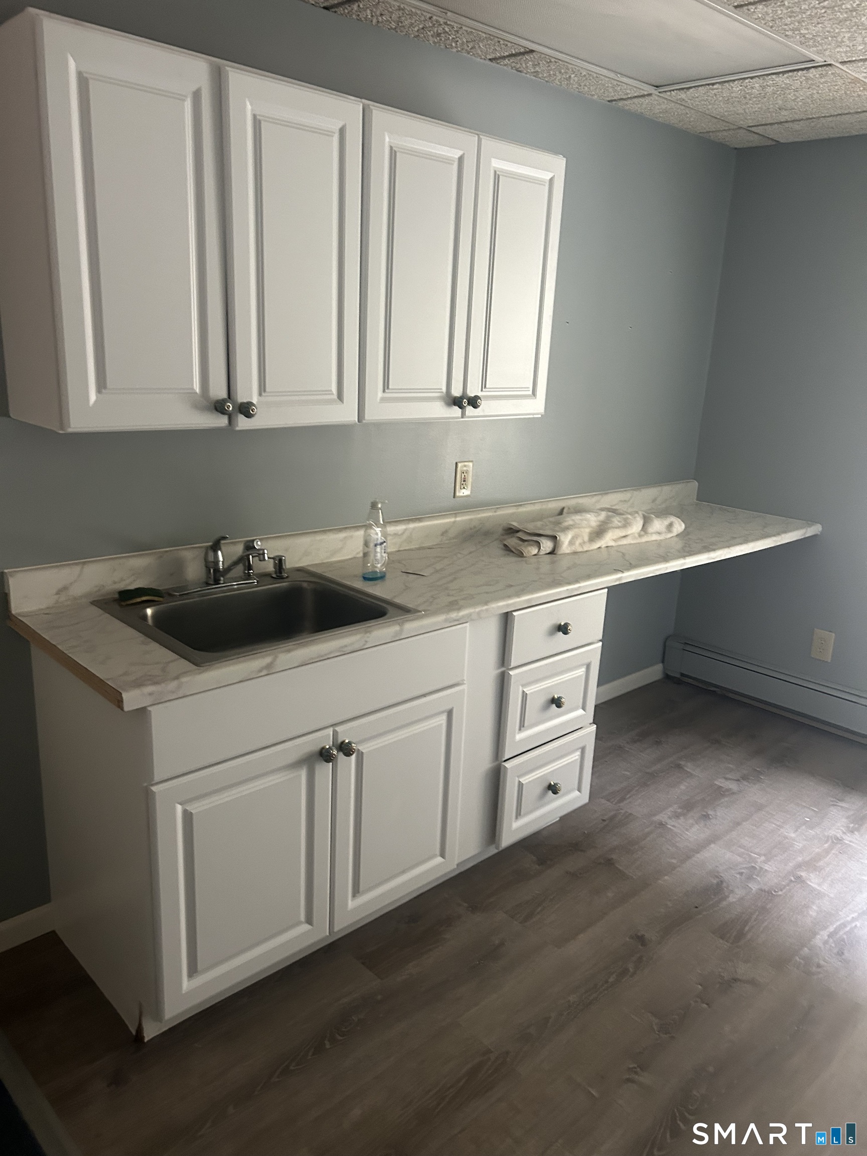 50 King Street Property Photo 11