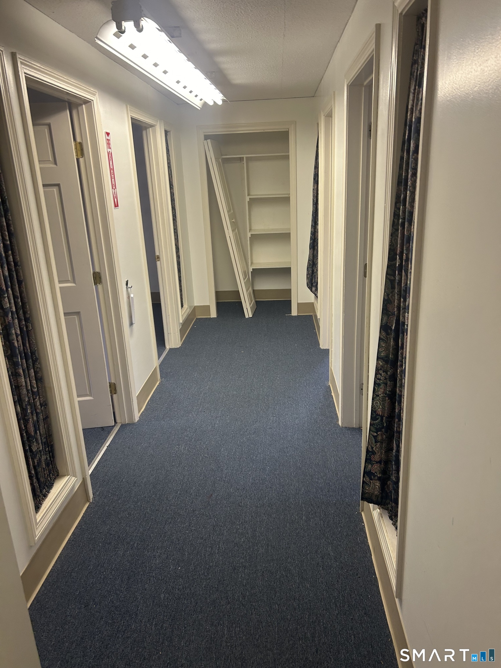 50 King Street Property Photo 12