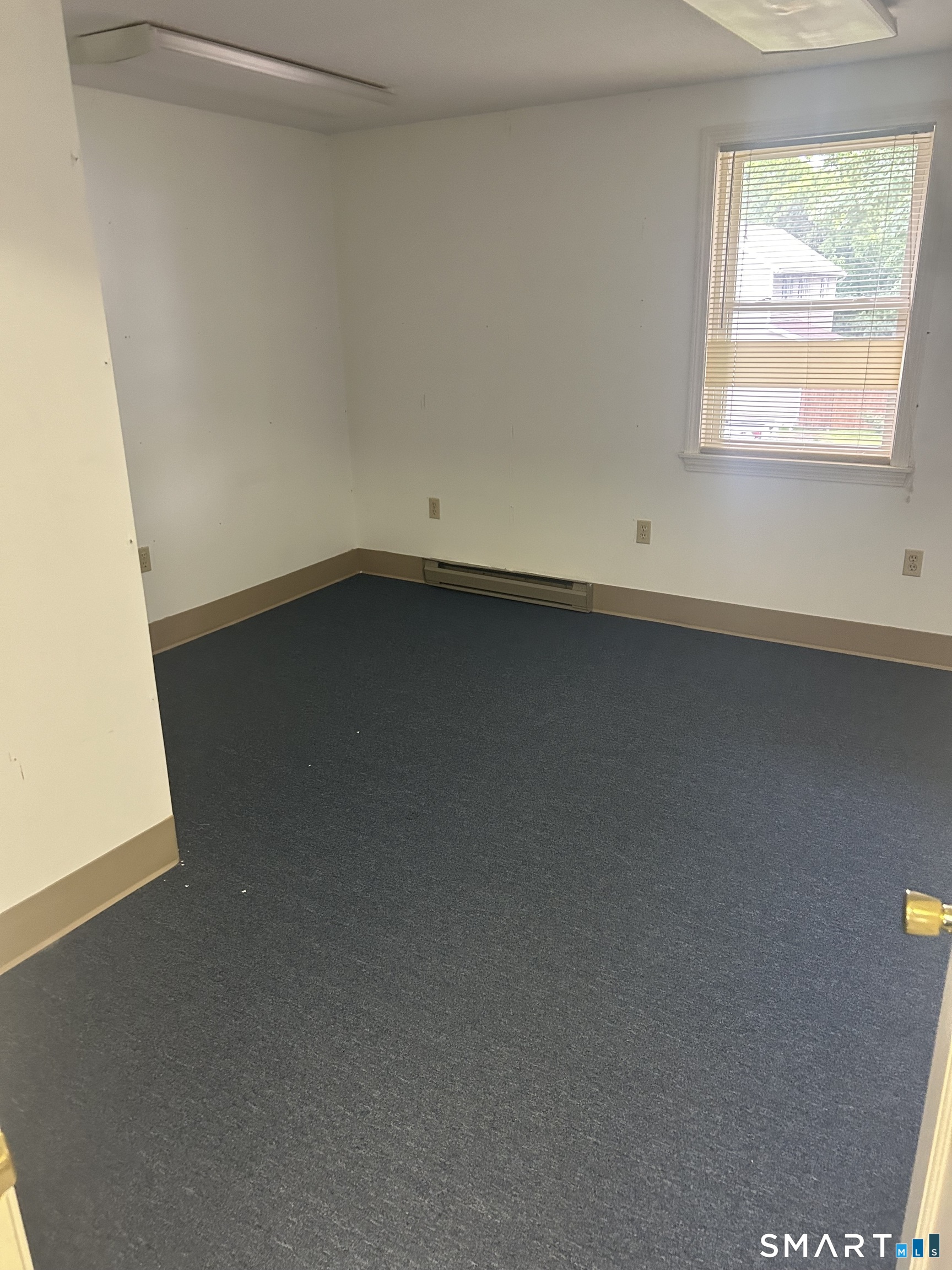 50 King Street Property Photo 14