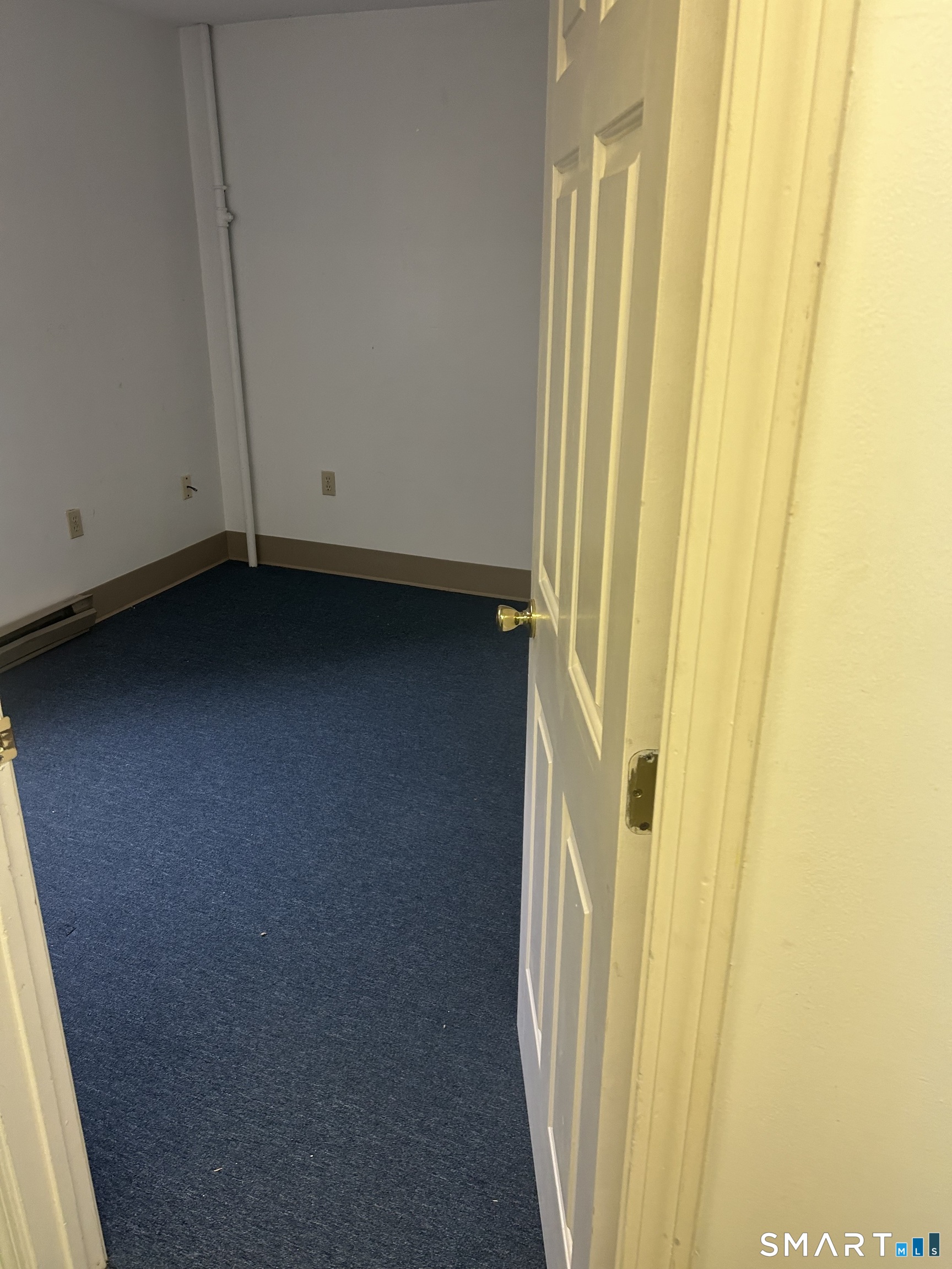 50 King Street Property Photo 15