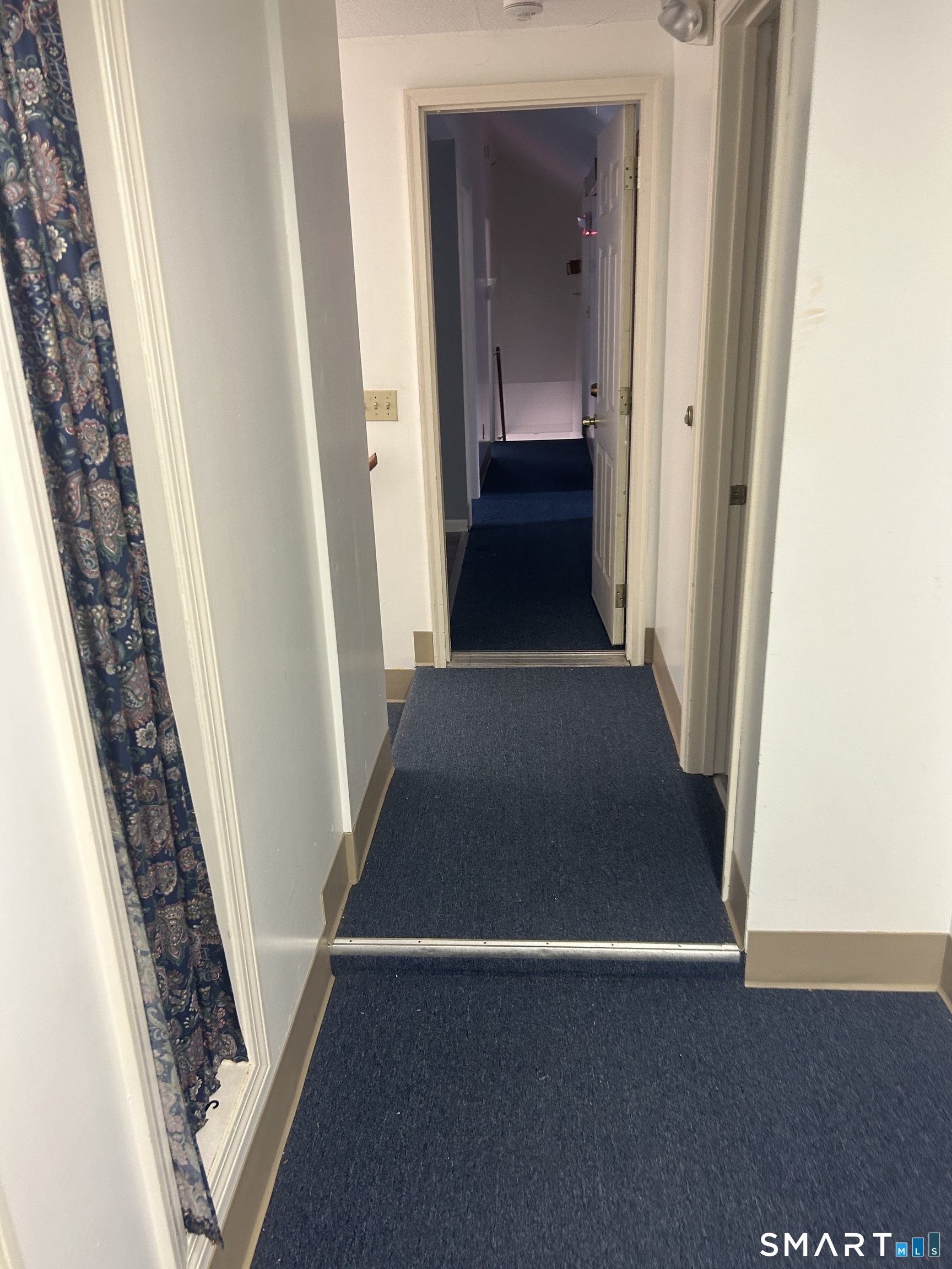 50 King Street Property Photo 16