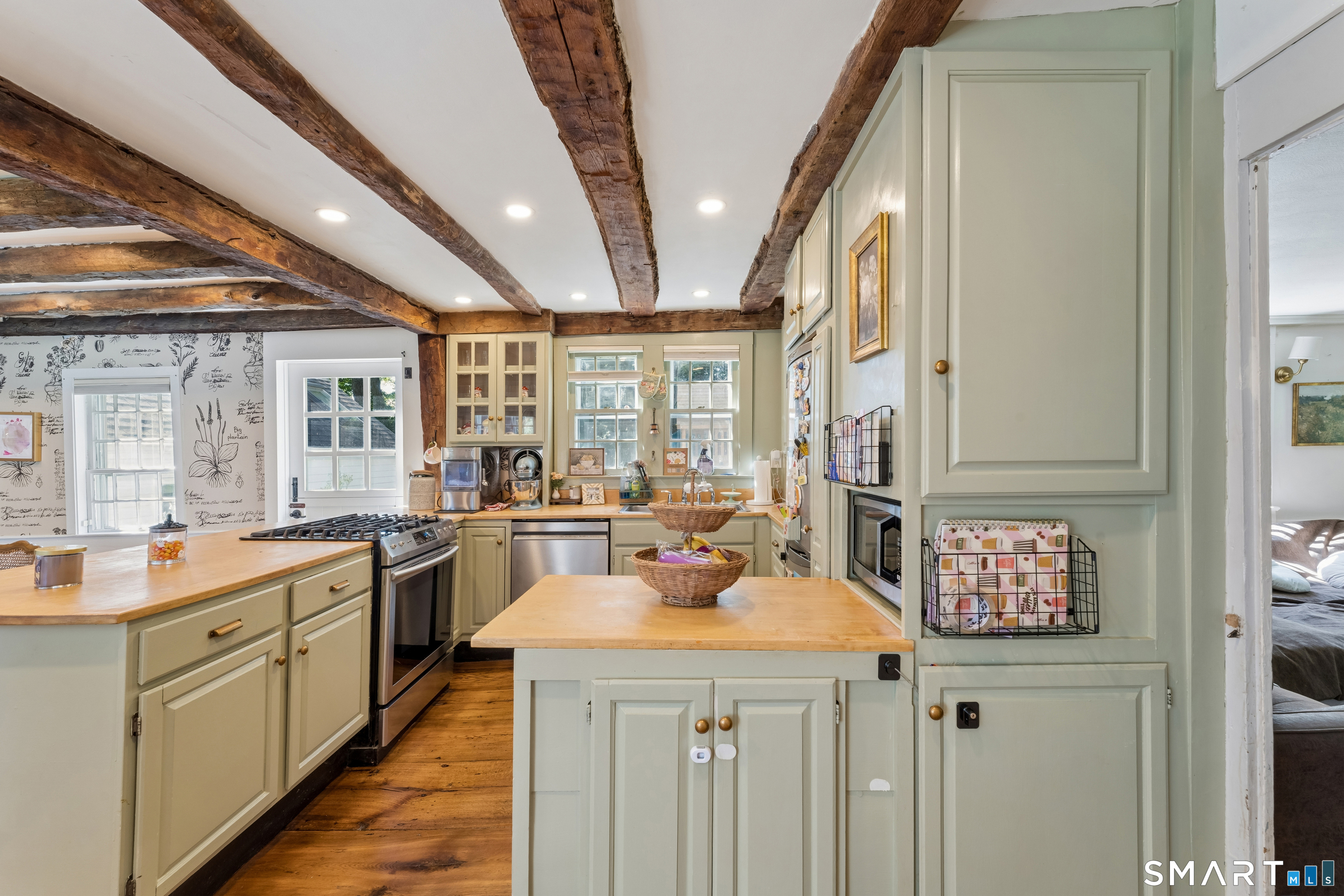846 Southford Road Property Photo 11