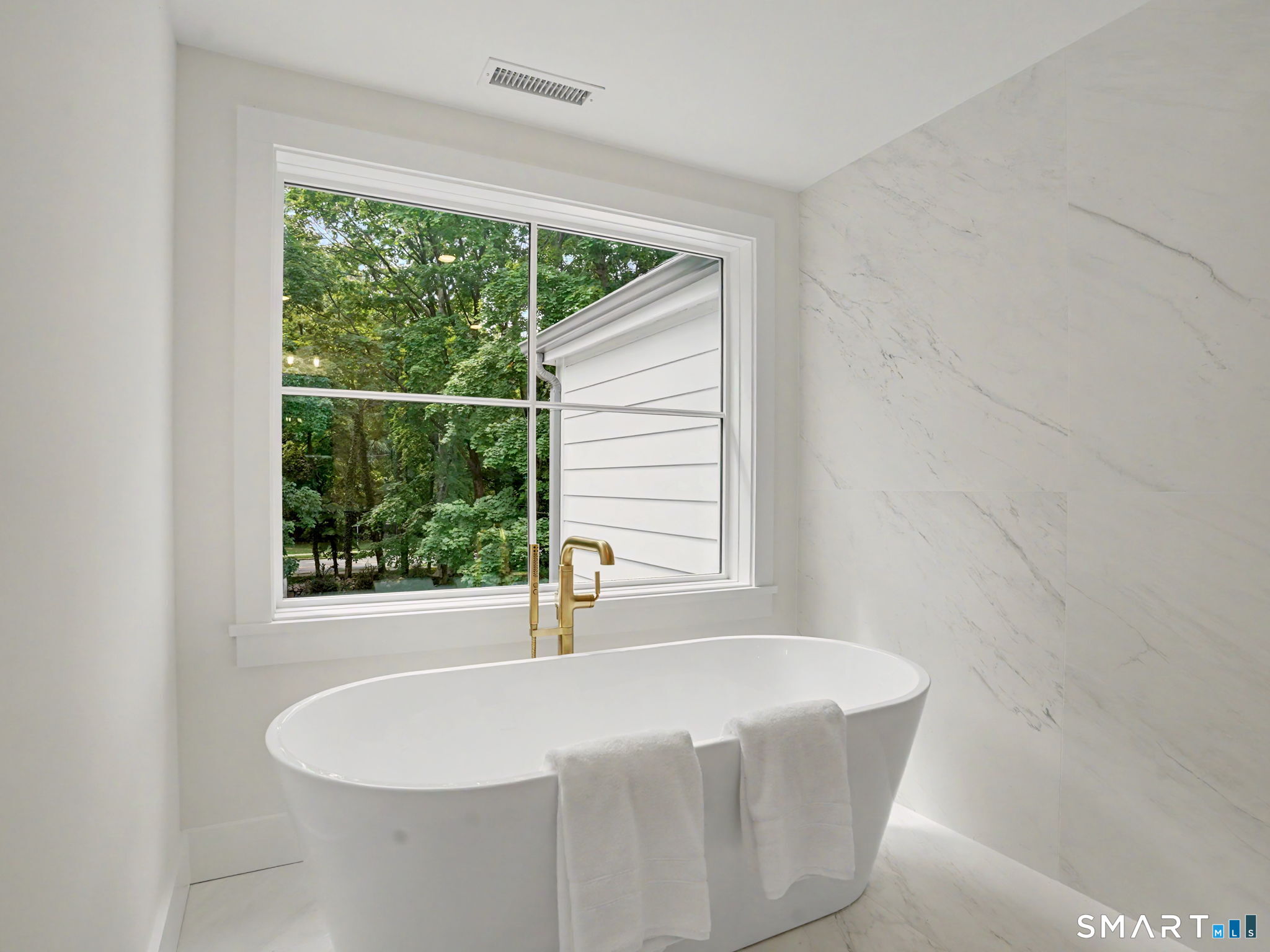 16 Grace Street Property Photo 17