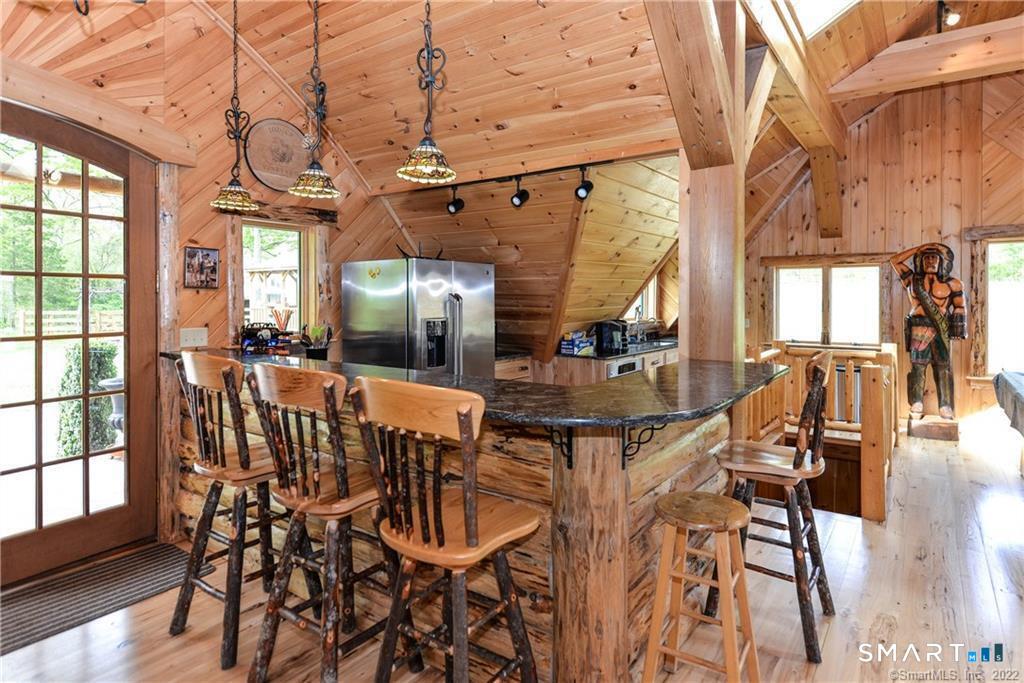 555 West Purchase Road Property Photo 3