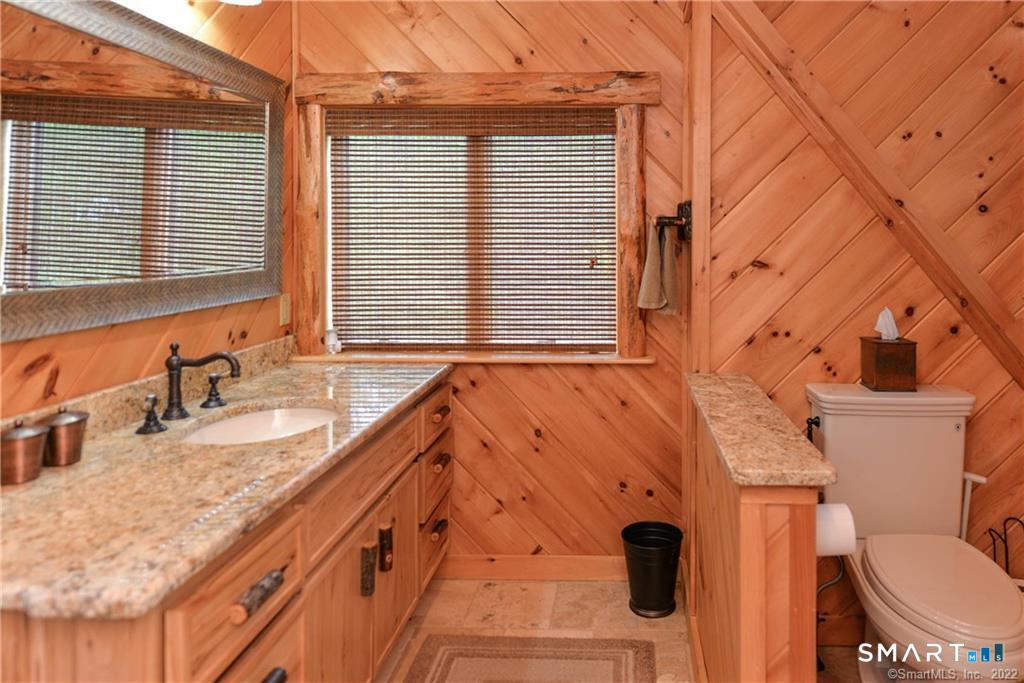 555 West Purchase Road Property Photo 12
