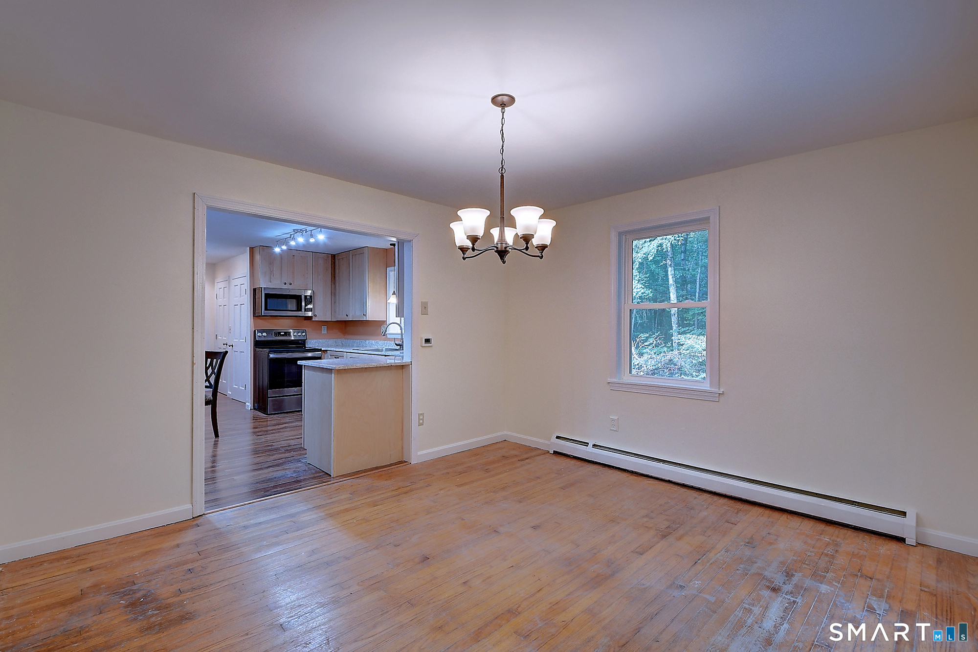 61 West Road Property Photo 12