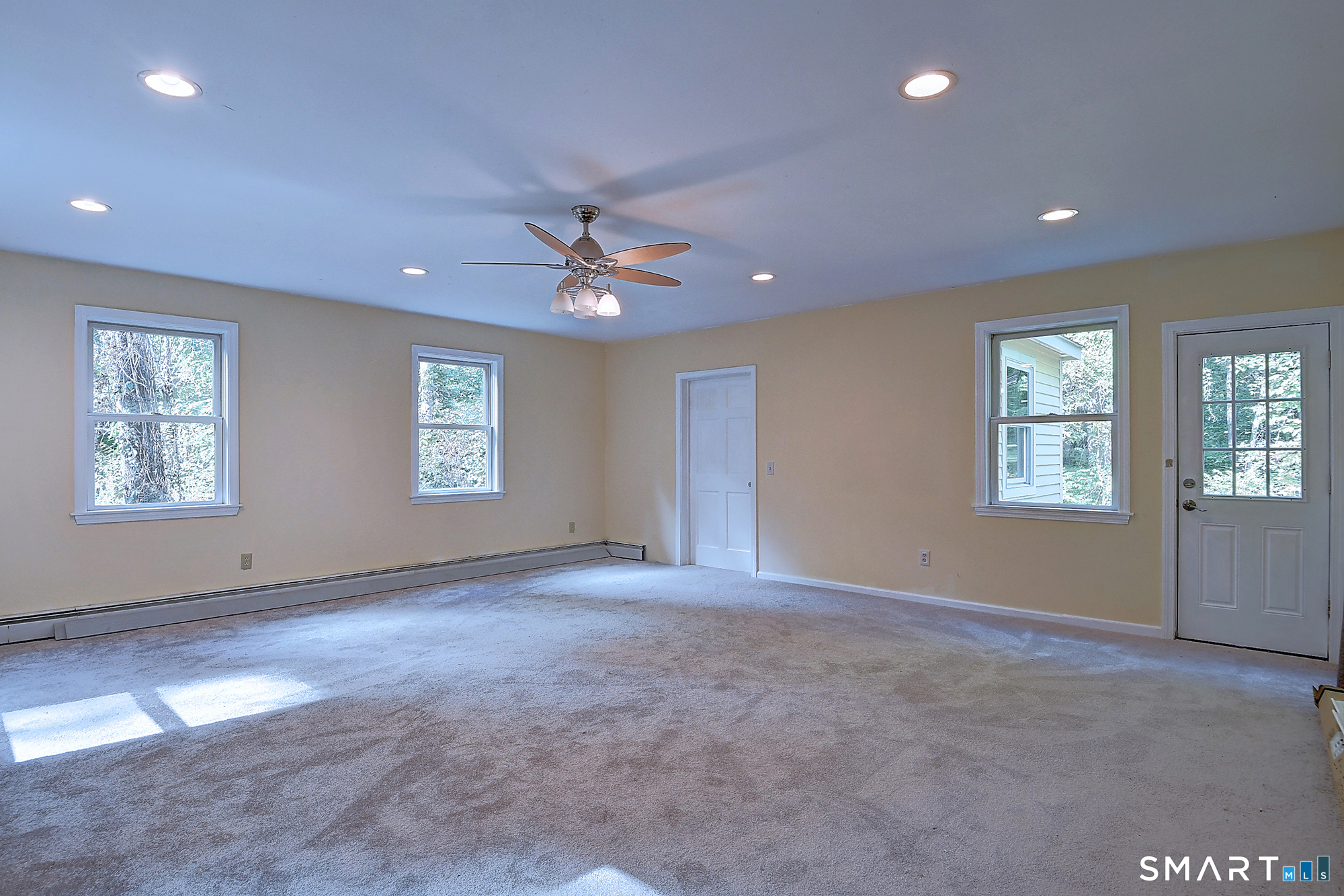 61 West Road Property Photo 17