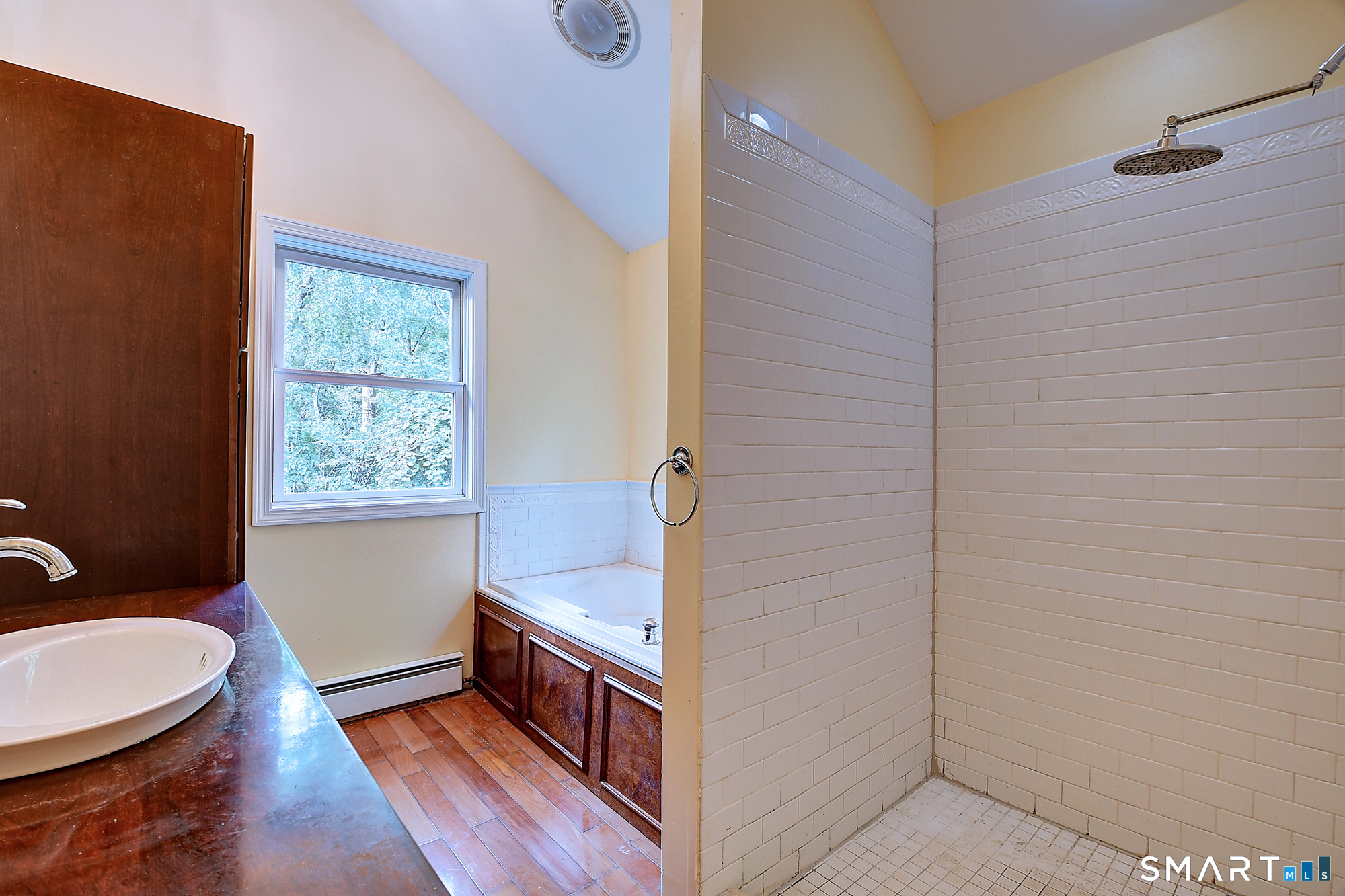 61 West Road Property Photo 27
