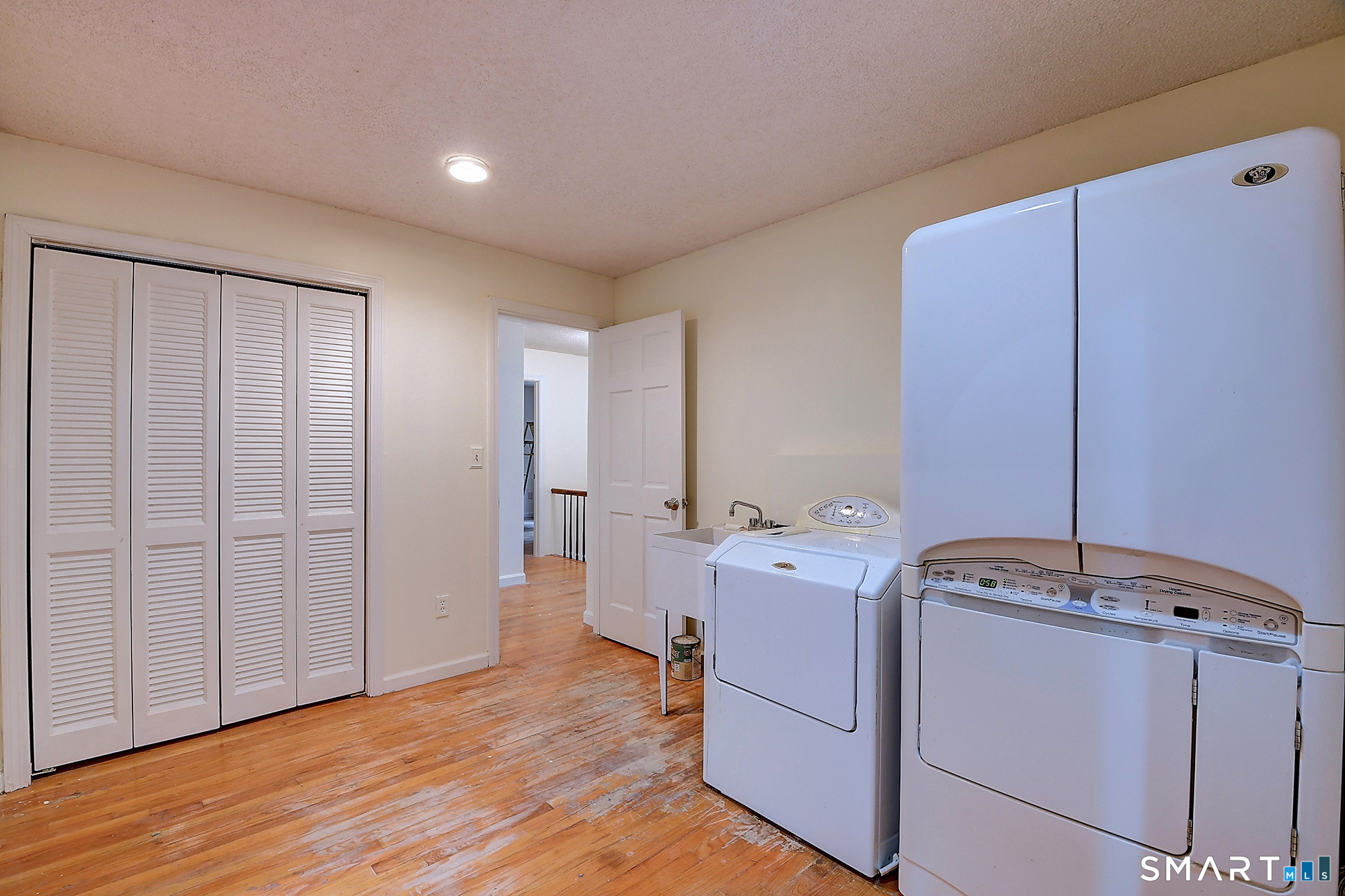 61 West Road Property Photo 29