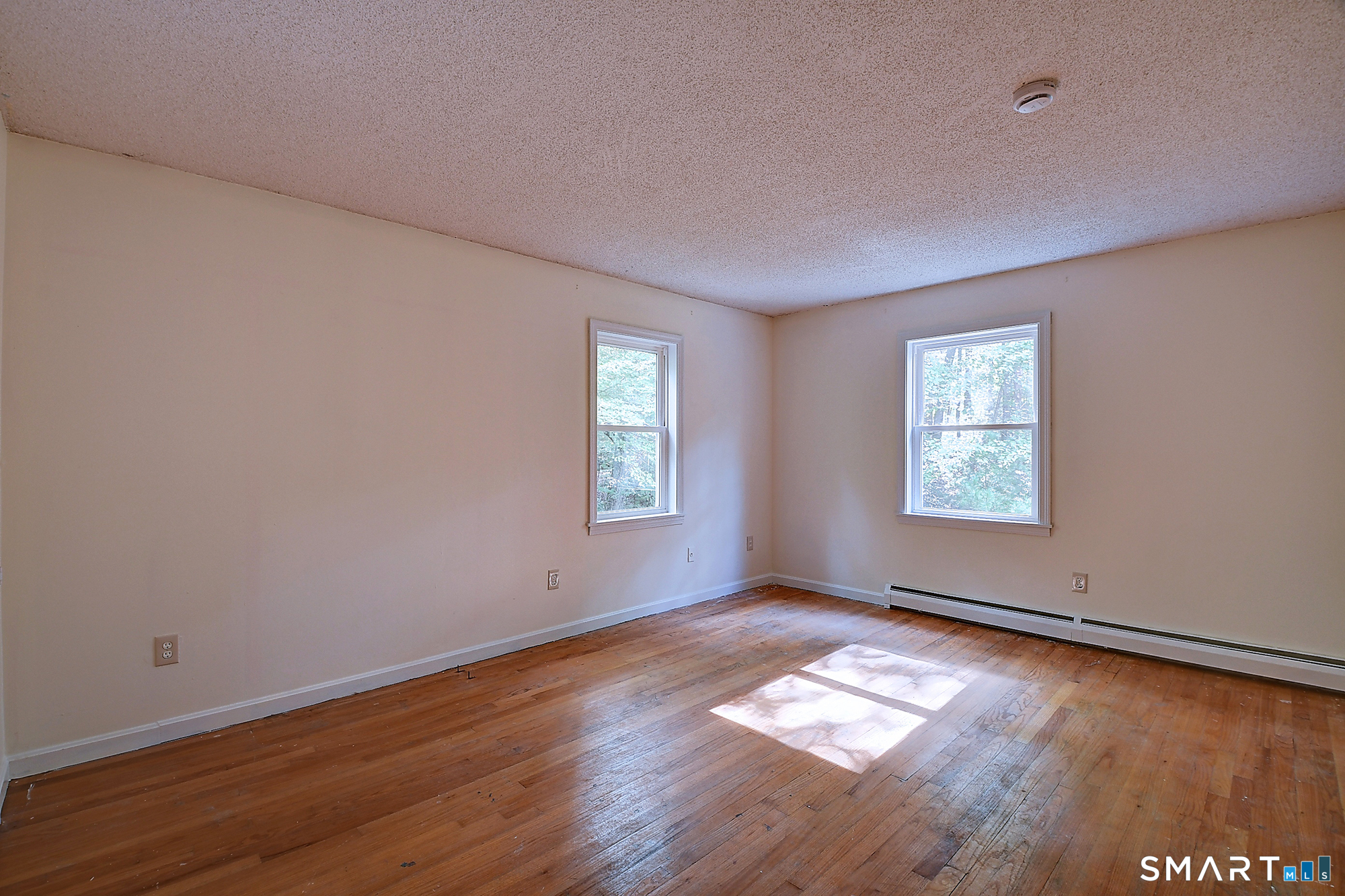 61 West Road Property Photo 37