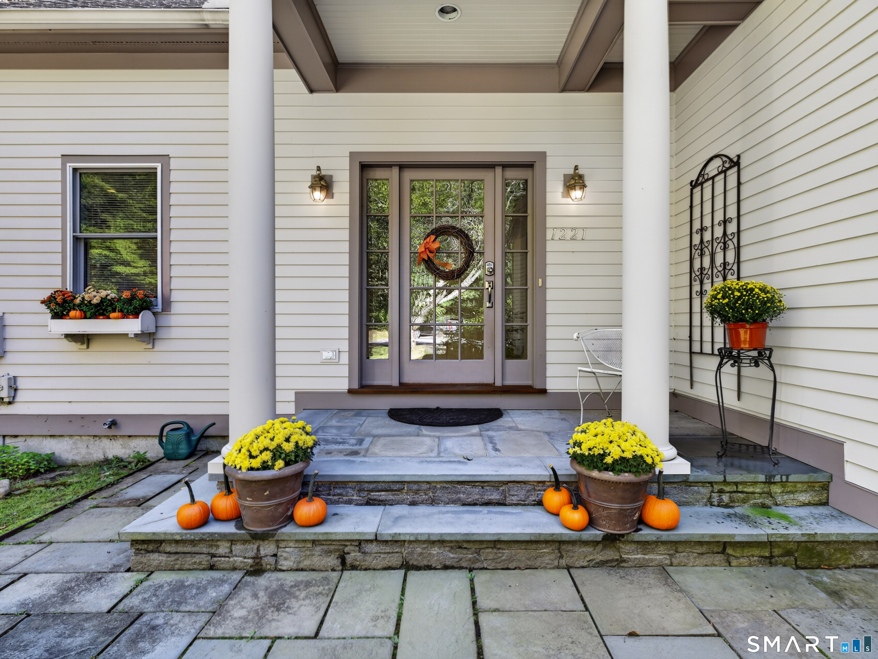 1221 Essex Road Property Photo 6