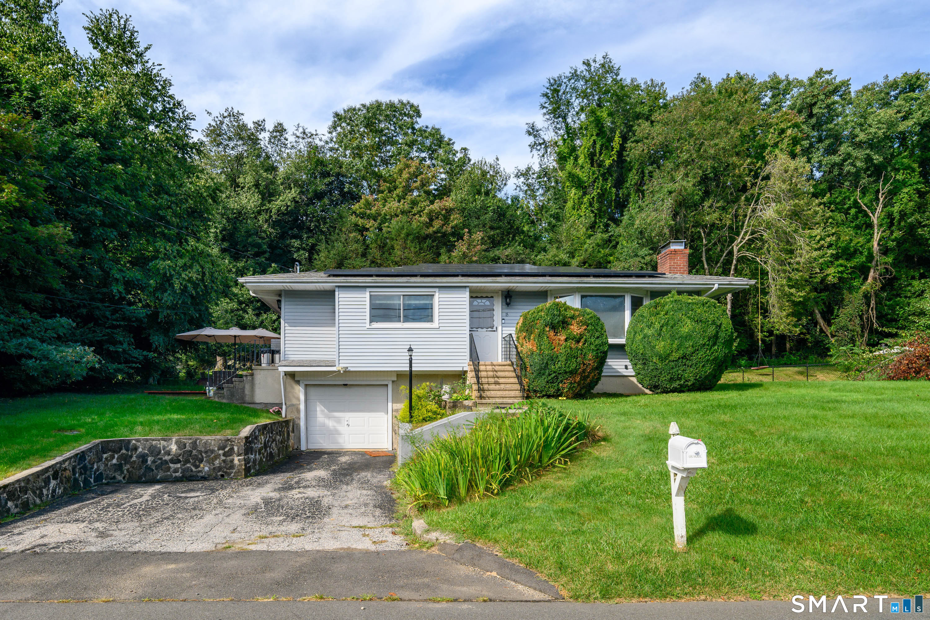 15 Henso Drive Property Photo 1