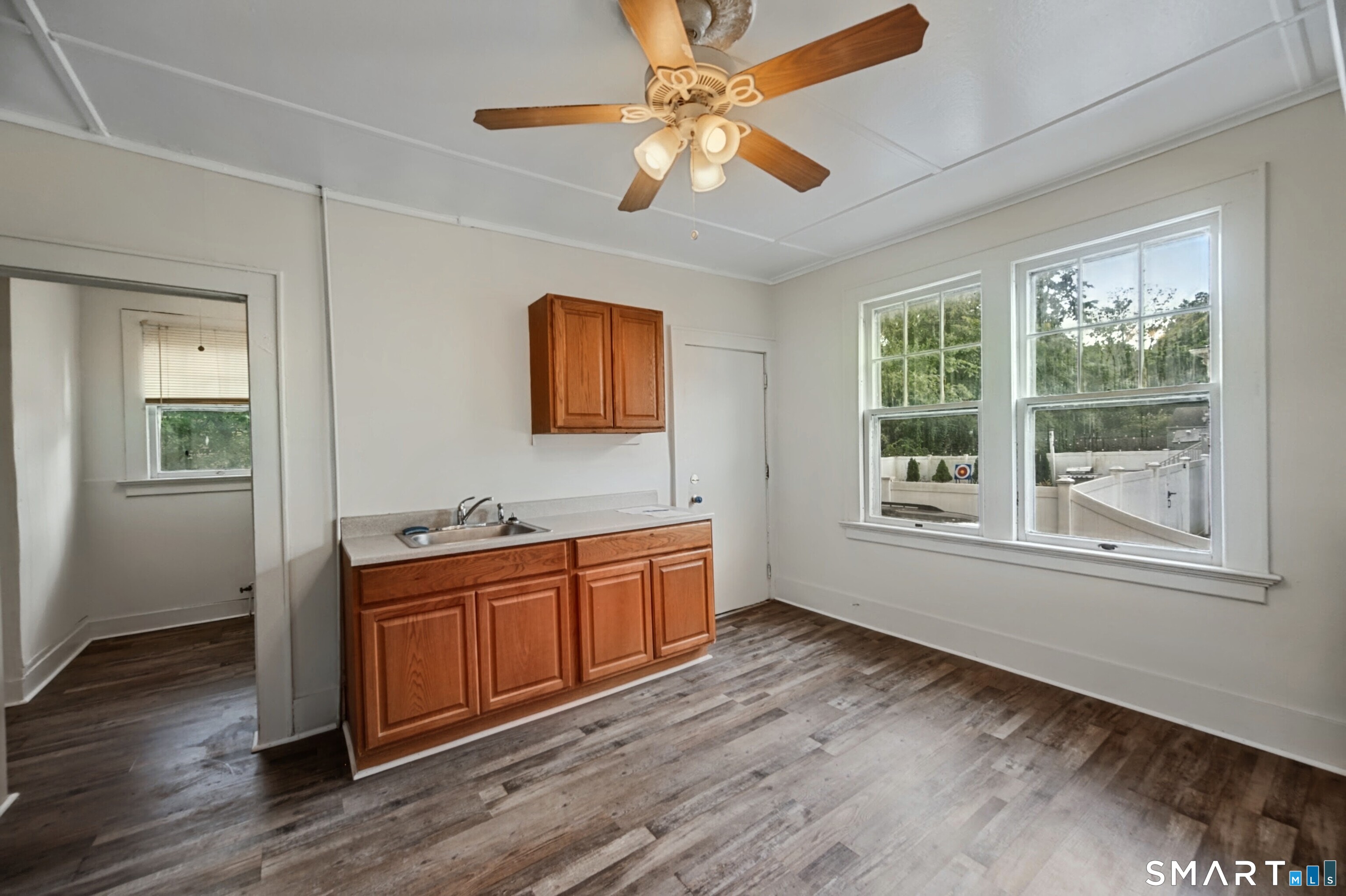 32 Wood Street Property Photo 6