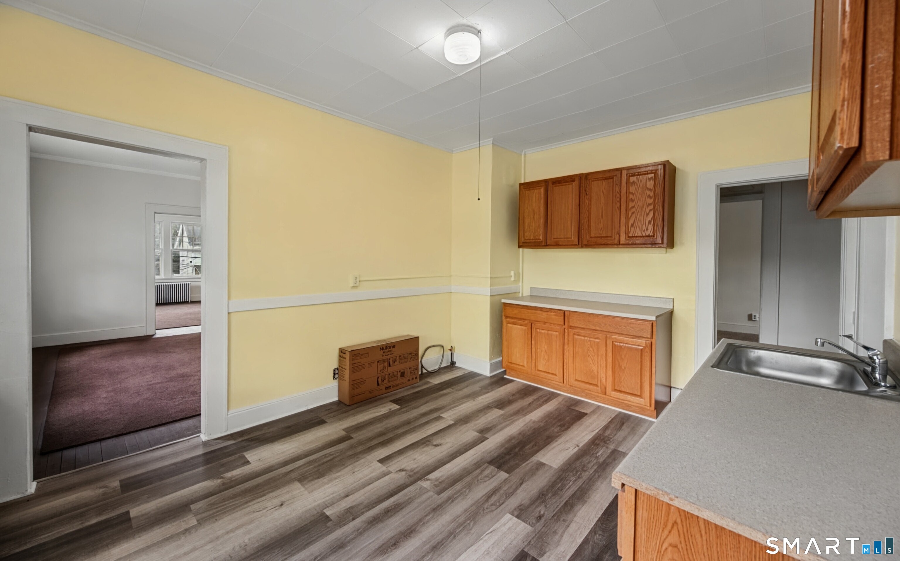 32 Wood Street Property Photo 8