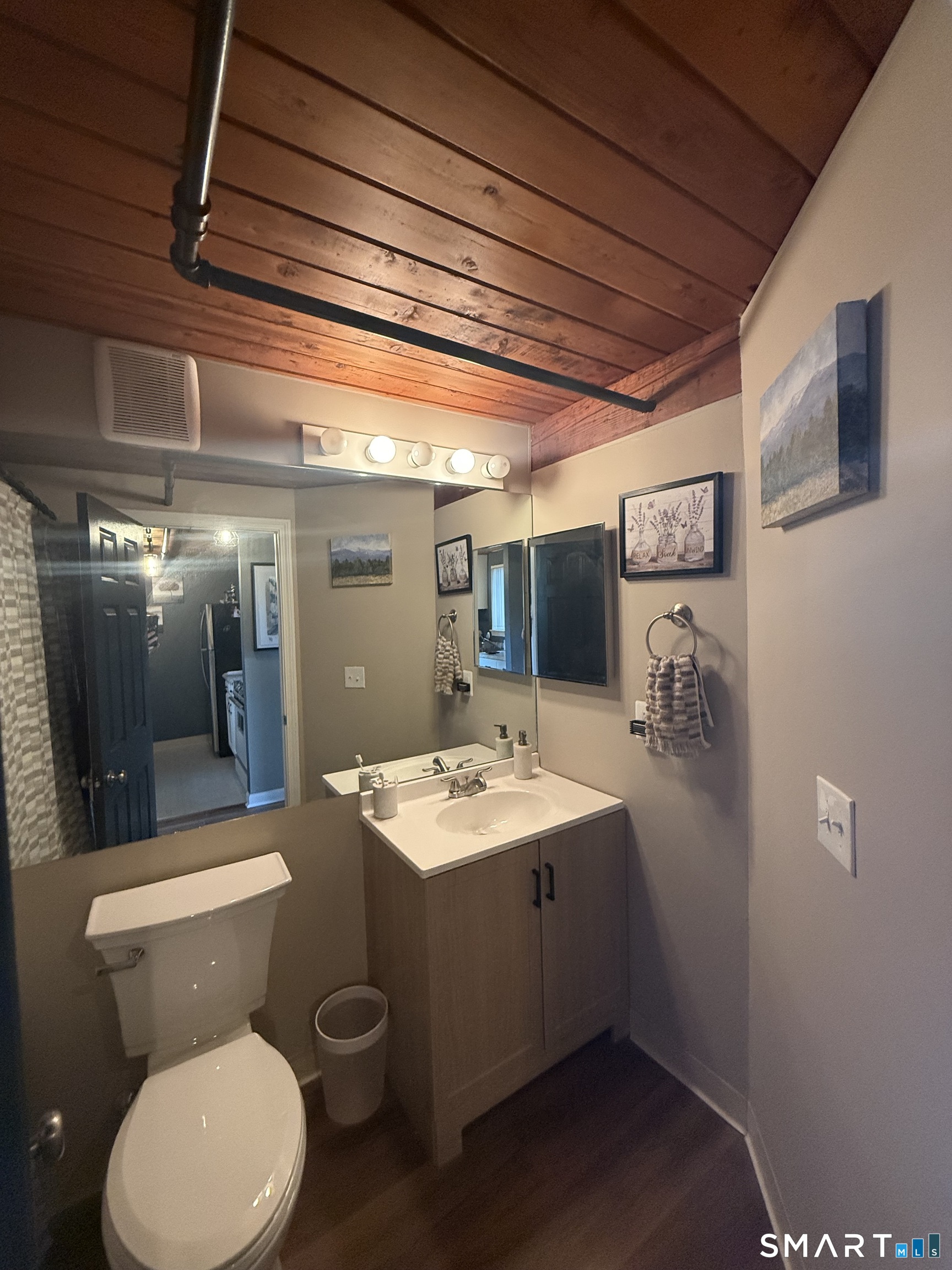 839 Main 71 Street Property Photo 3