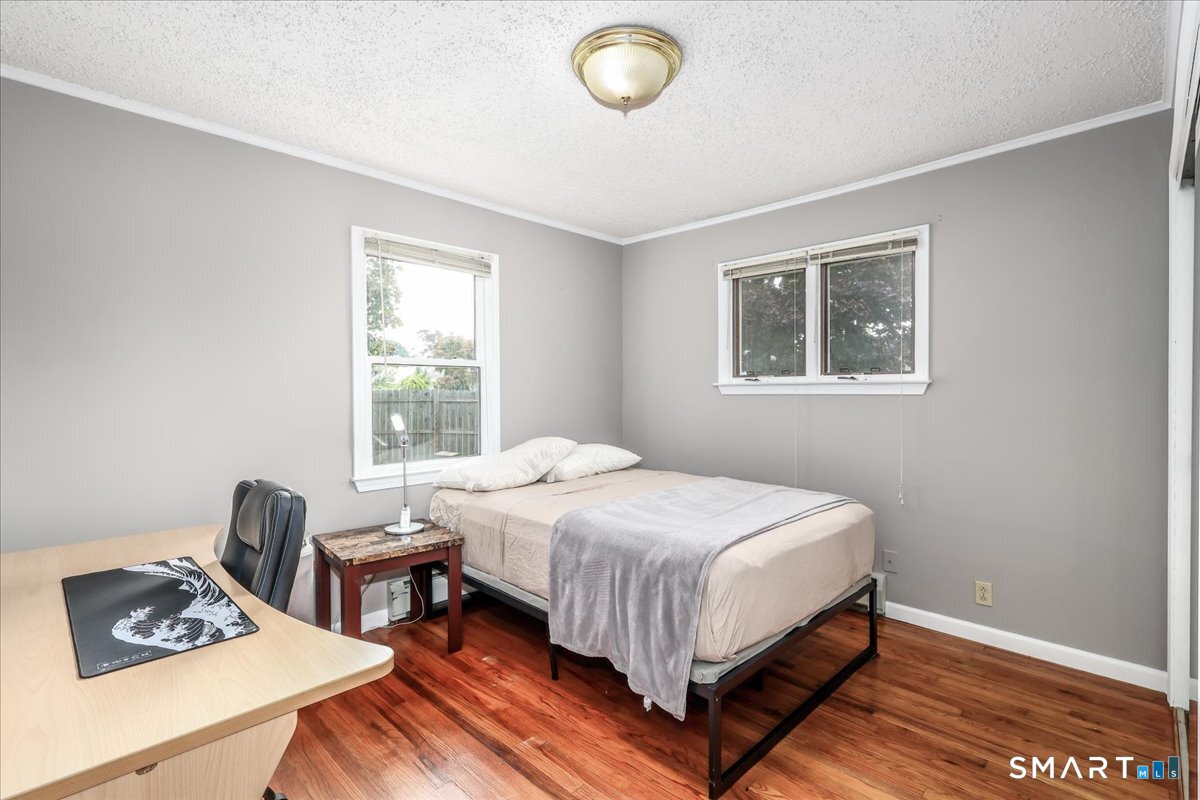 79 Aircraft Road Property Photo 13