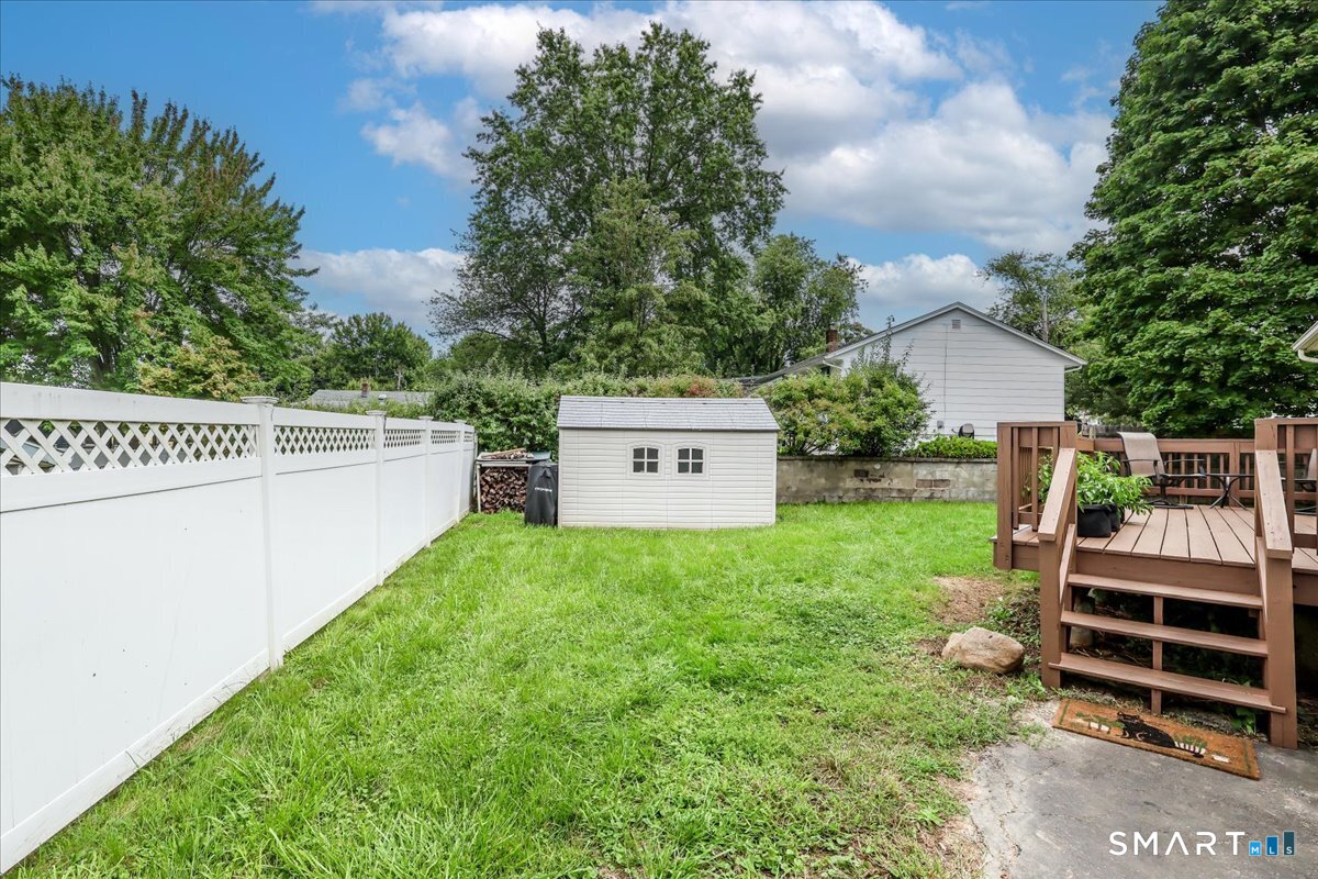 79 Aircraft Road Property Photo 26