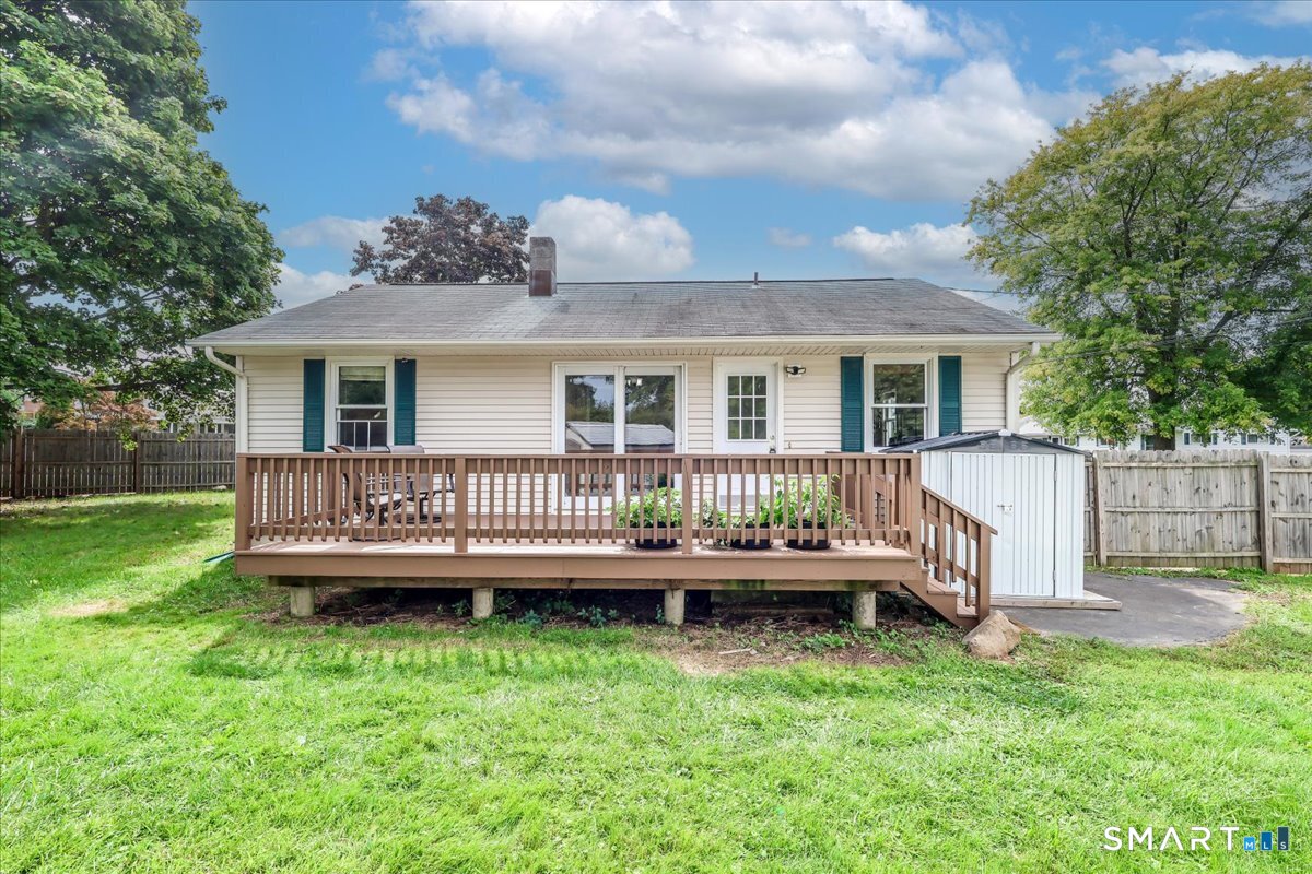 79 Aircraft Road Property Photo 28