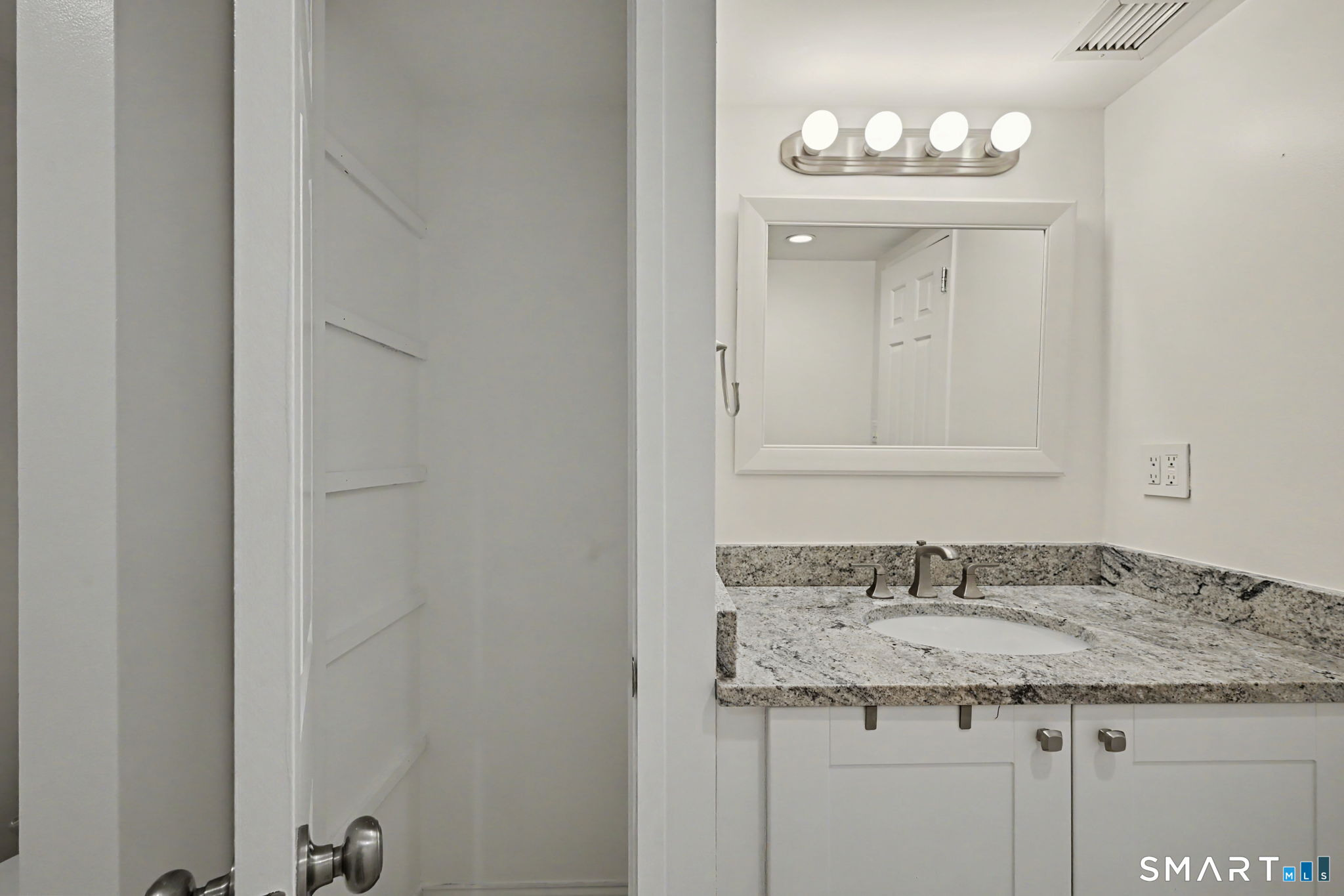 127 Greyrock 706 Place Property Photo 21