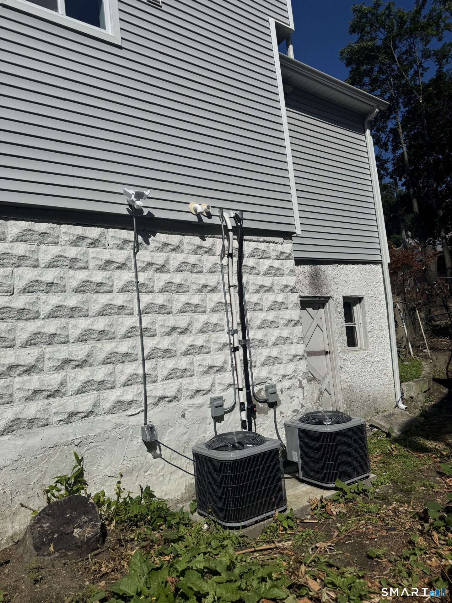 8 Bridgeport Avenue Property Photo 10