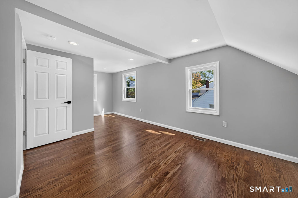 102 Vista Drive Property Photo 15
