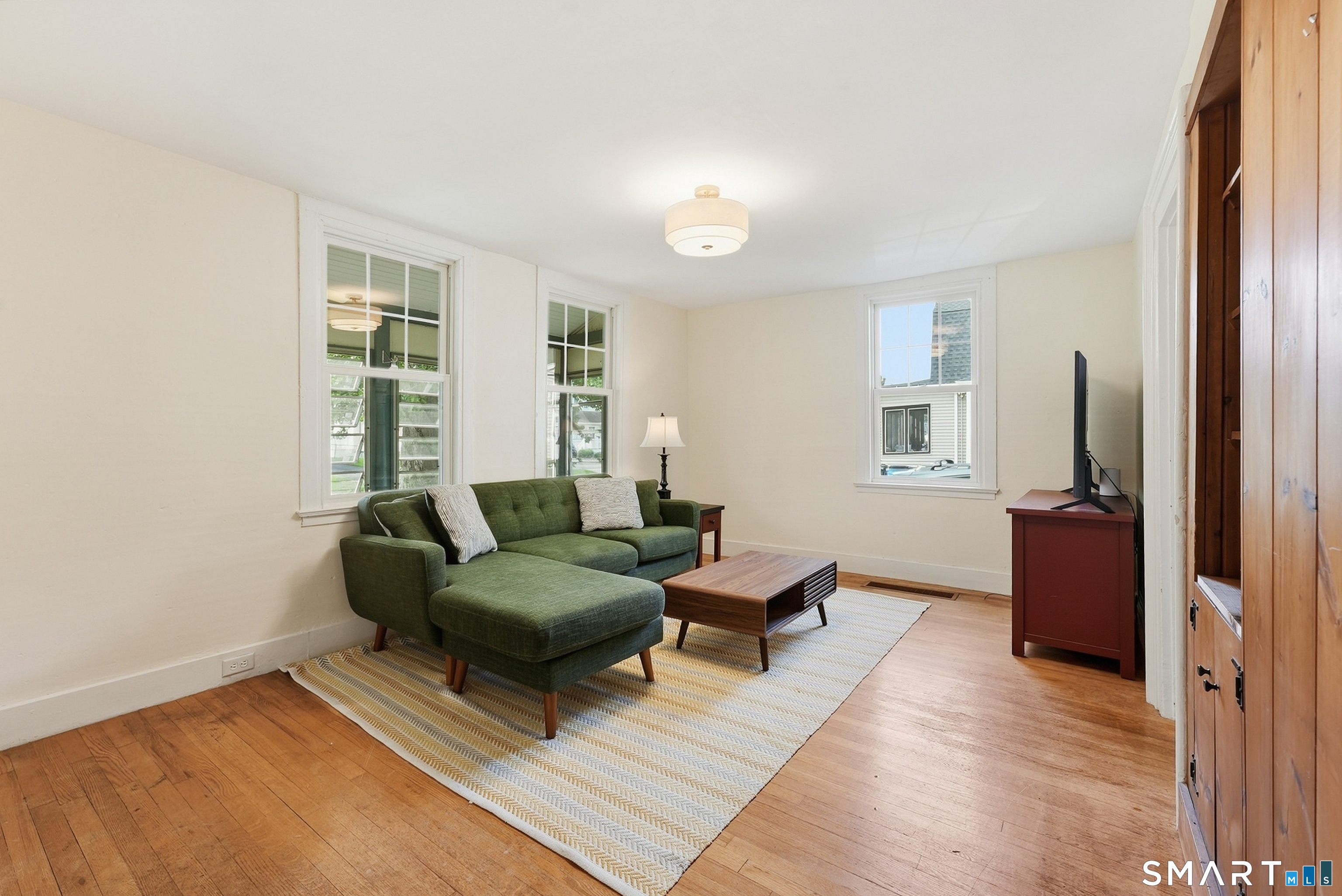 296 Nott Street Property Photo 7
