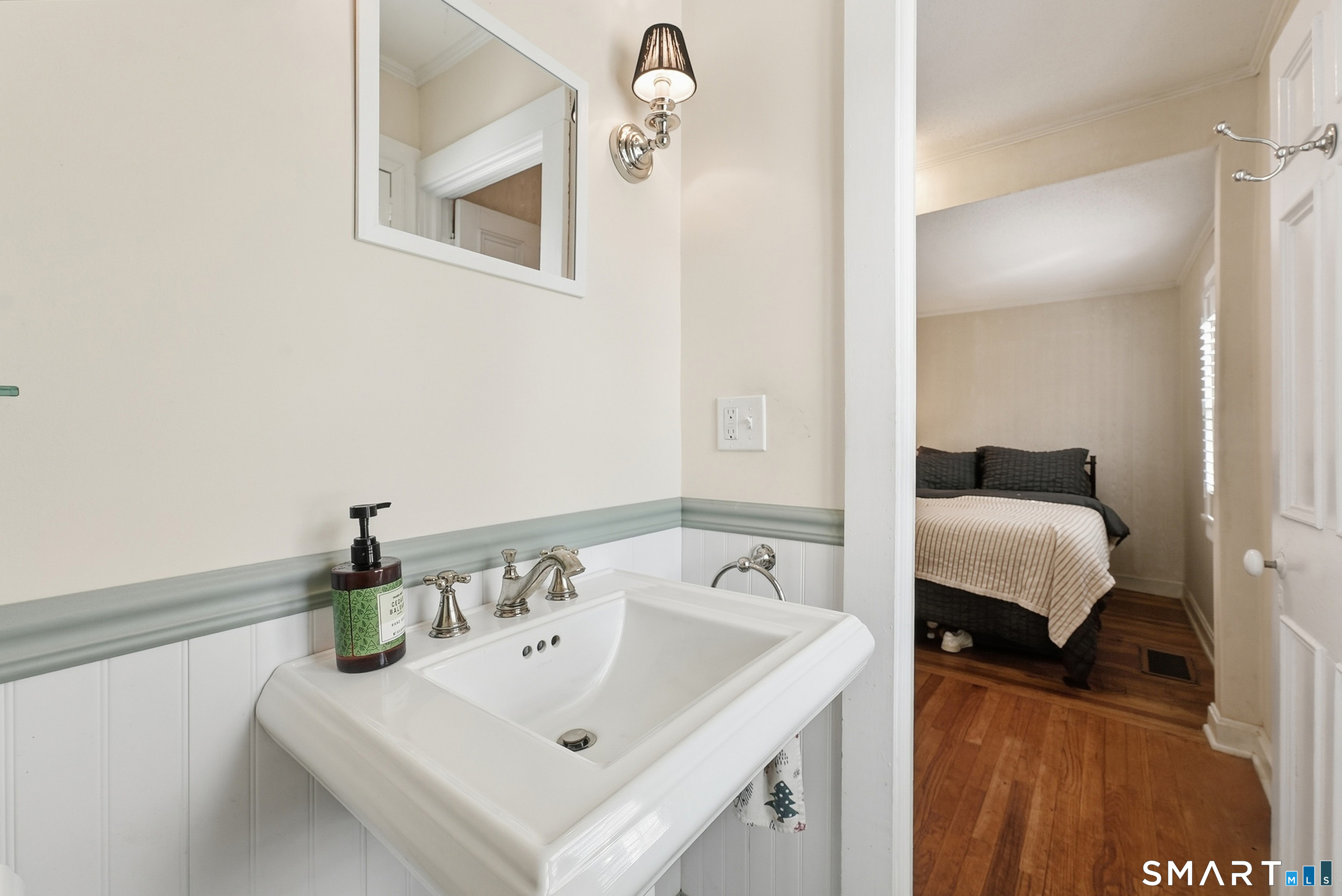 296 Nott Street Property Photo 10
