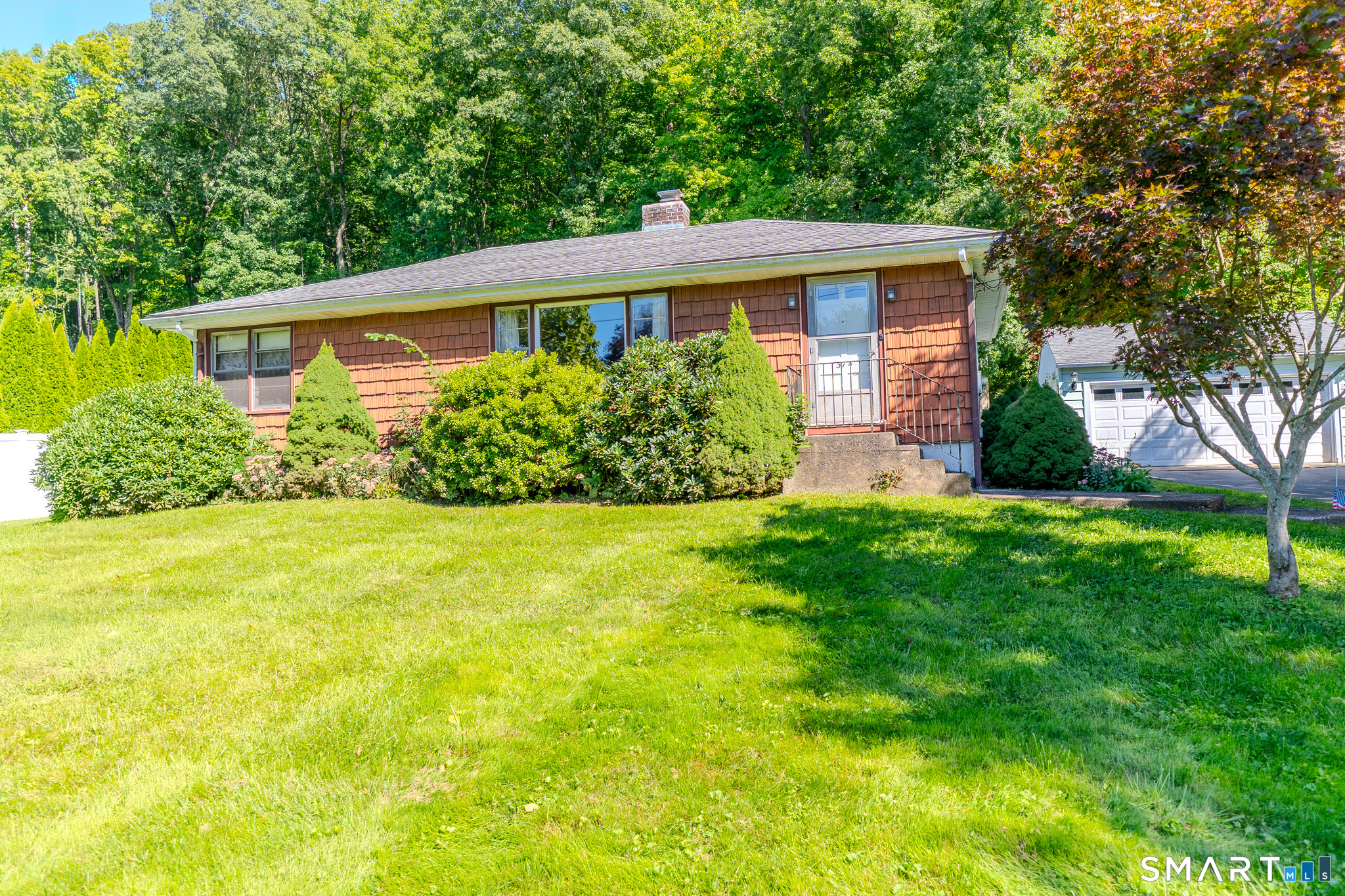 374 Moss Farms Road Property Photo 1