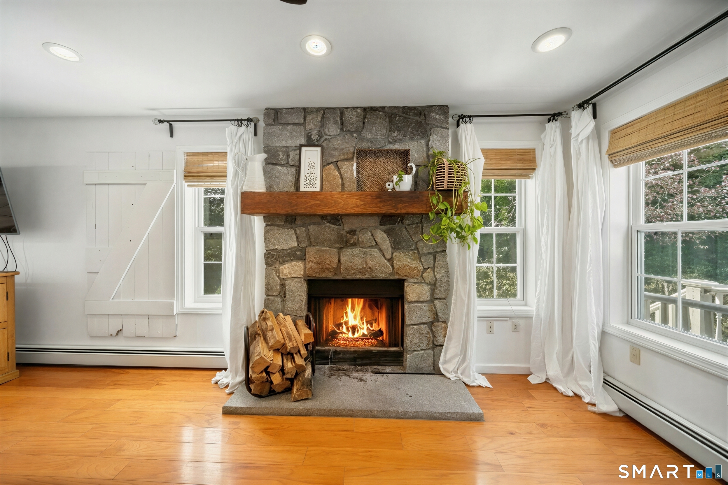 2 Quail Hollow Court Property Photo 8