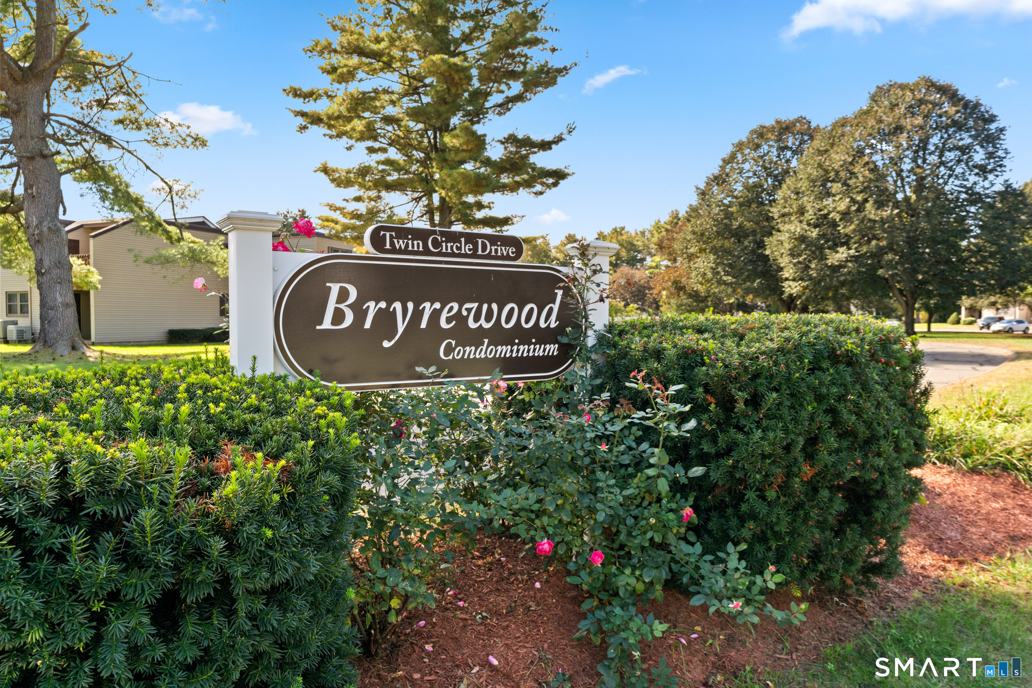 609 Twin Circle 609 Drive Property Photo 1